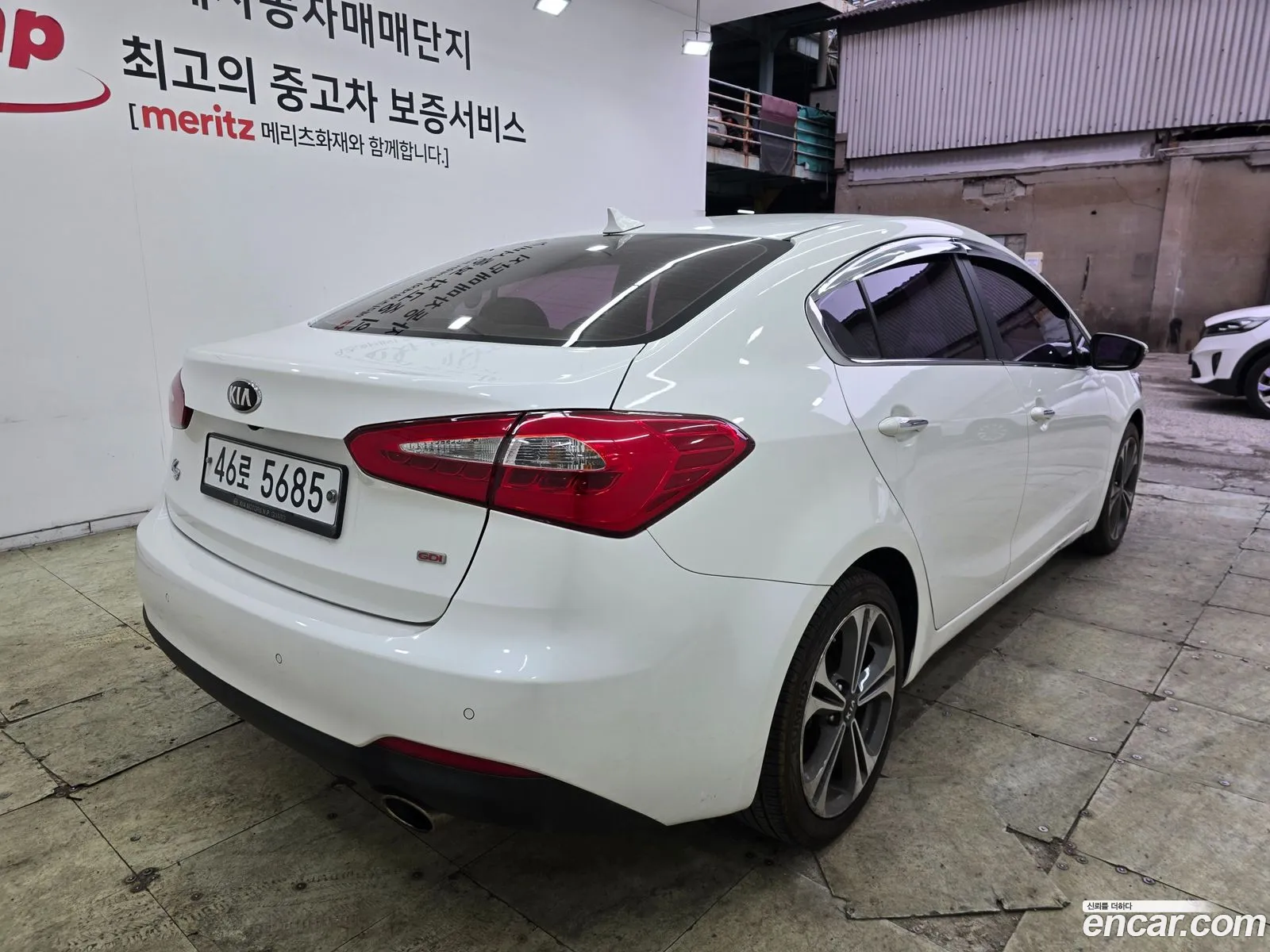 Kia K3 2012 — 3