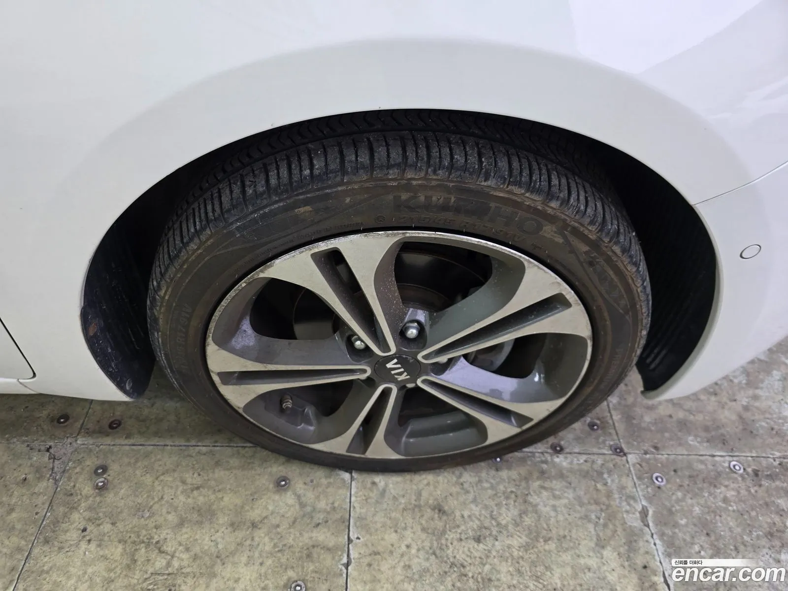 Kia K3 2012 — 19