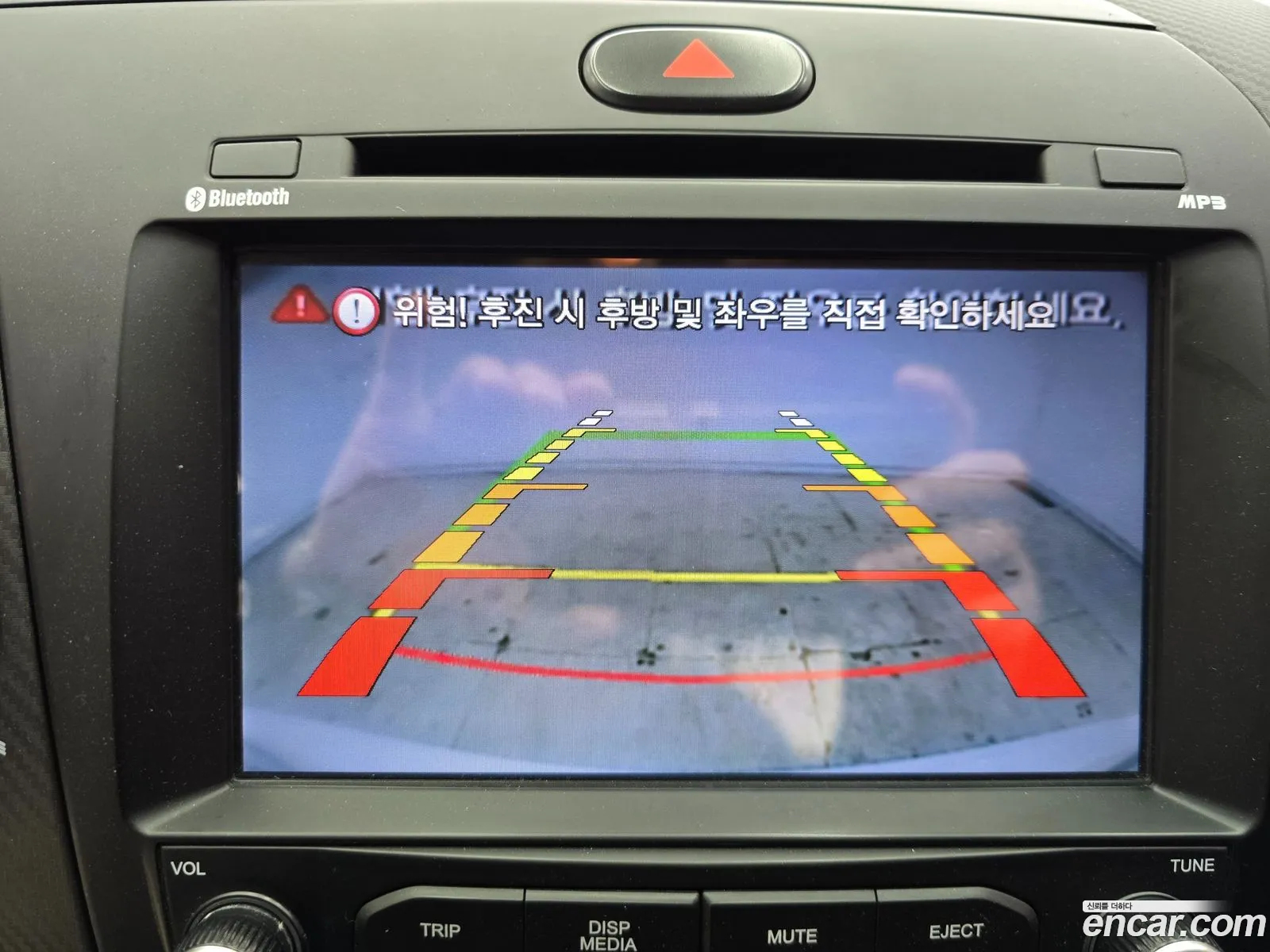 Kia K3 2012 — 11