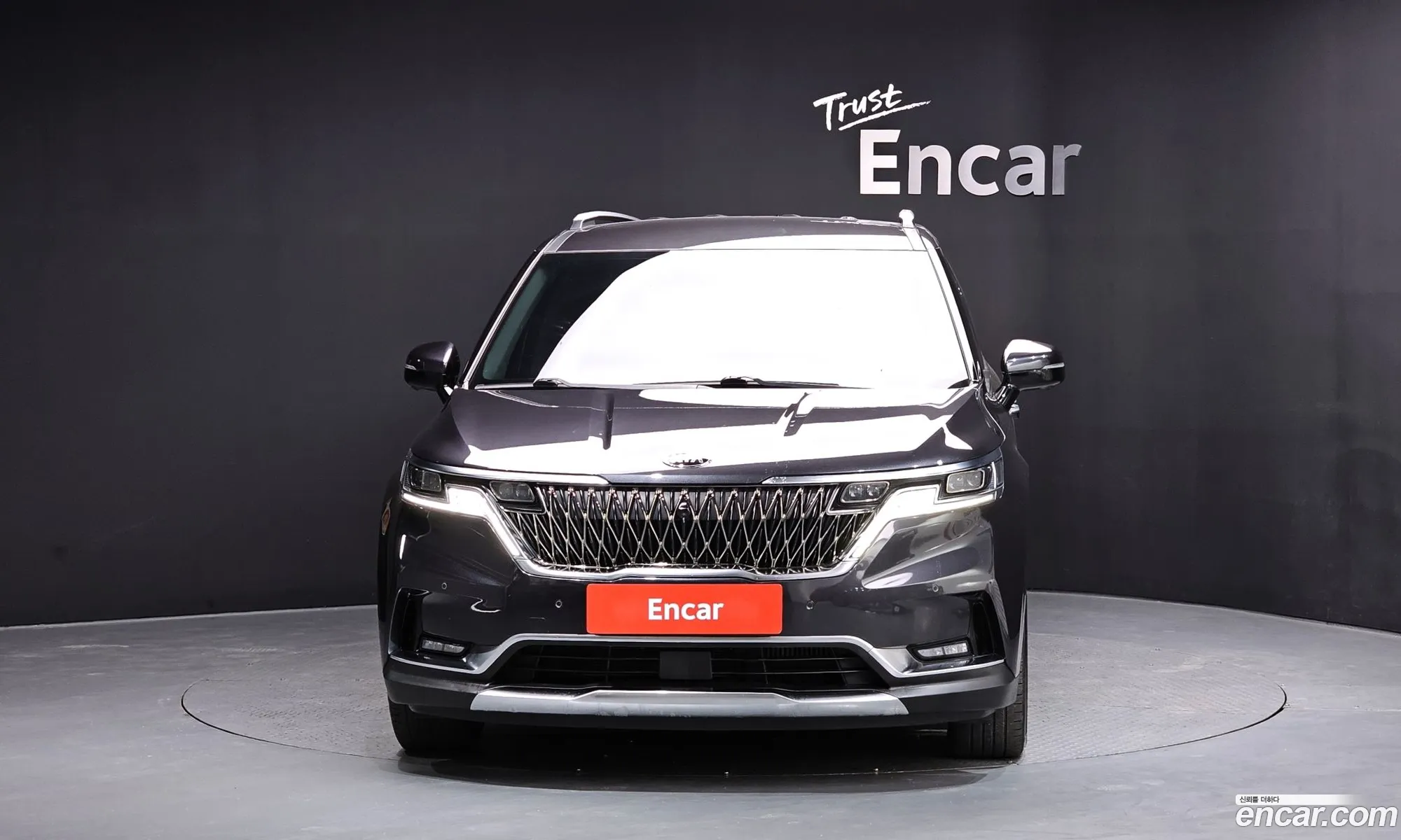 Kia Carnival 2021 — 18