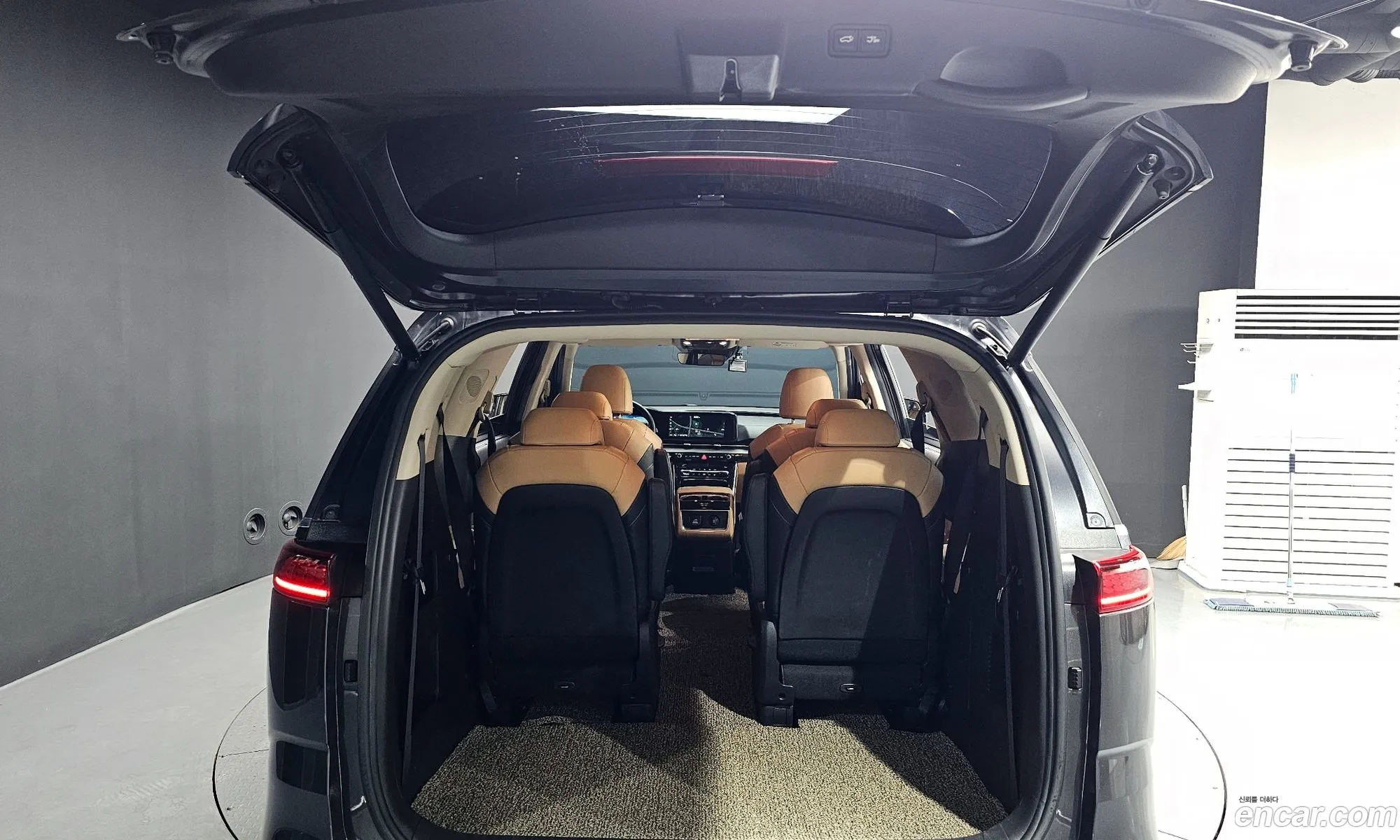 Kia Carnival 2021 — 13