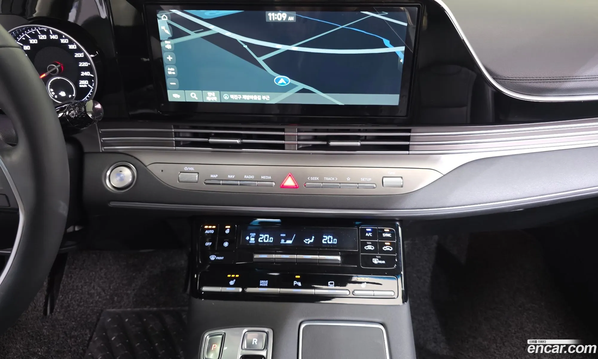 Hyundai Grandeur IG 2020 — 17