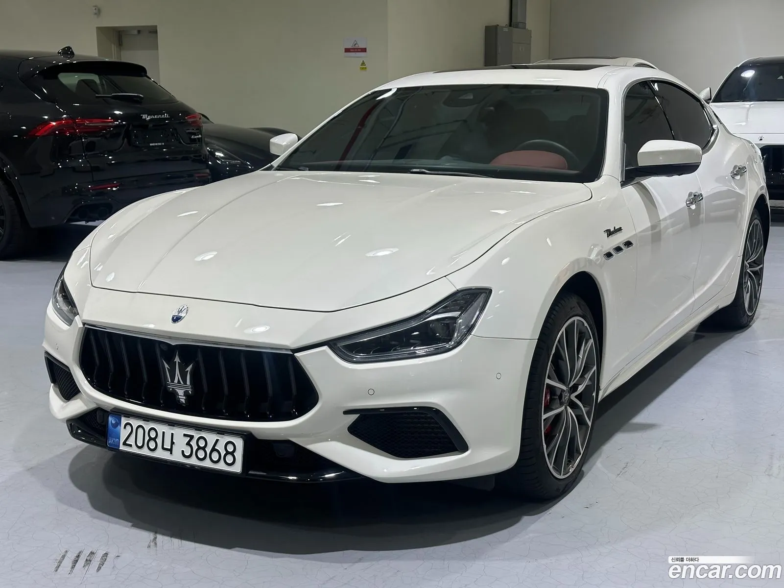 Maserati Ghibli 2023 — 14
