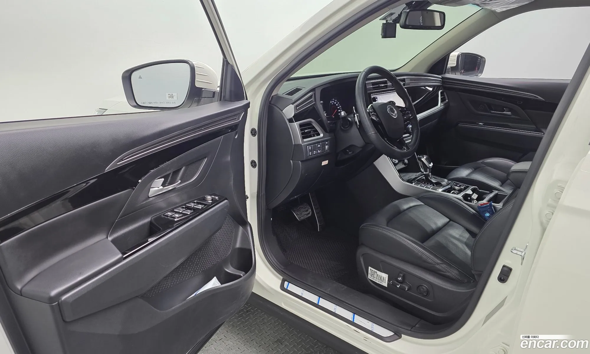 KG Mobility (SsangYong) Beautiful Korando 2024 — 19