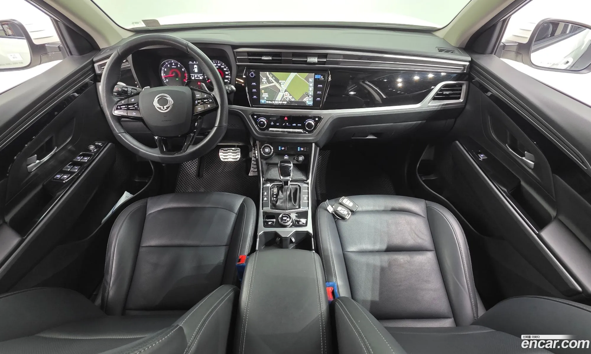 KG Mobility (SsangYong) Beautiful Korando 2024 — 14