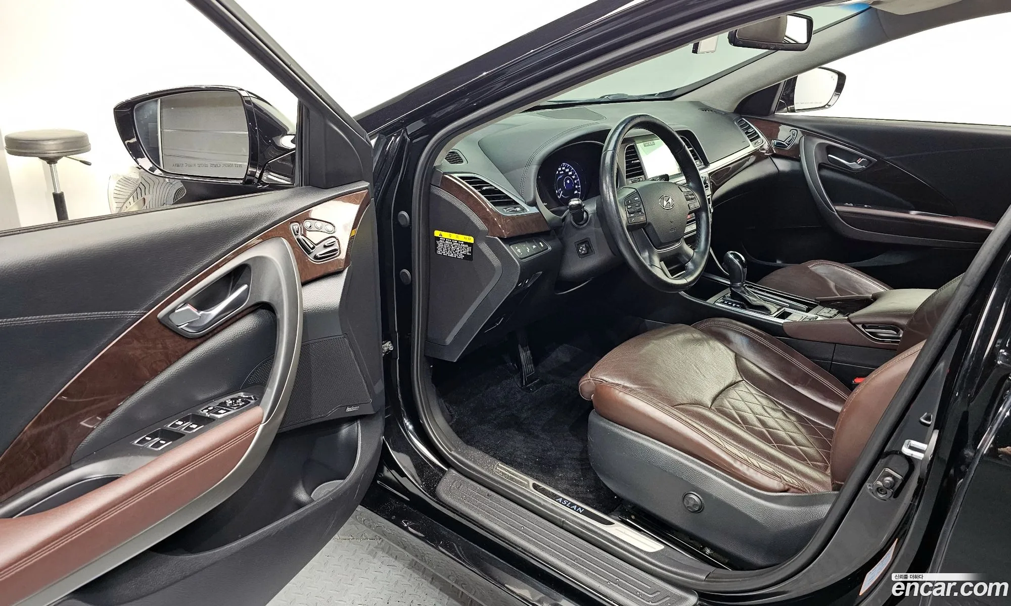 Hyundai Aslan 2015 — 9