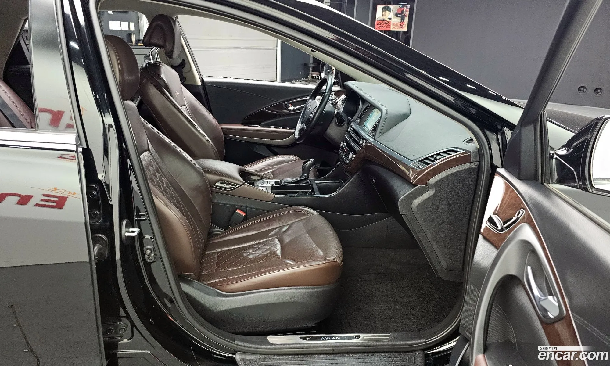 Hyundai Aslan 2015 — 10