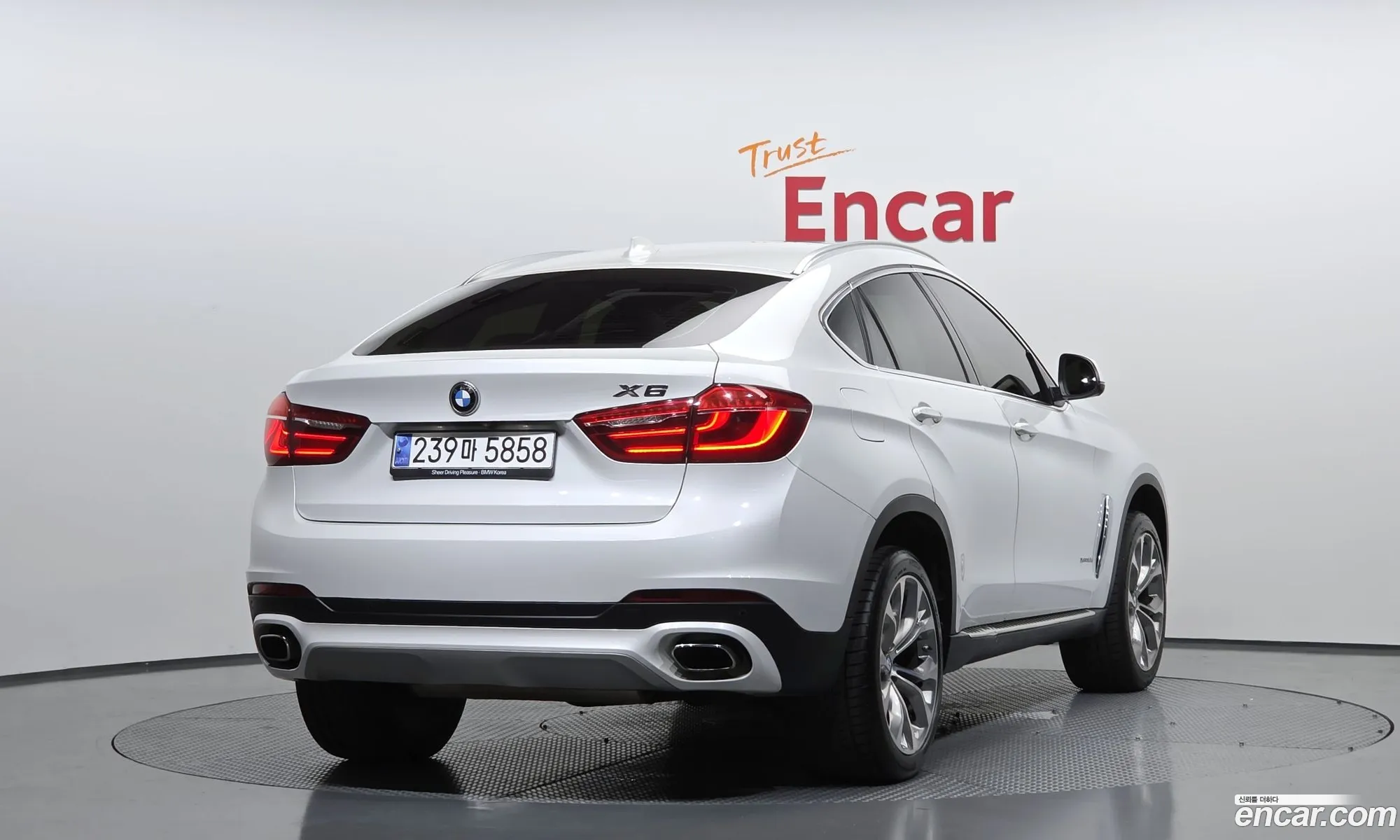 BMW X6 2018 WBAKV210XJ0Z81375 — 18