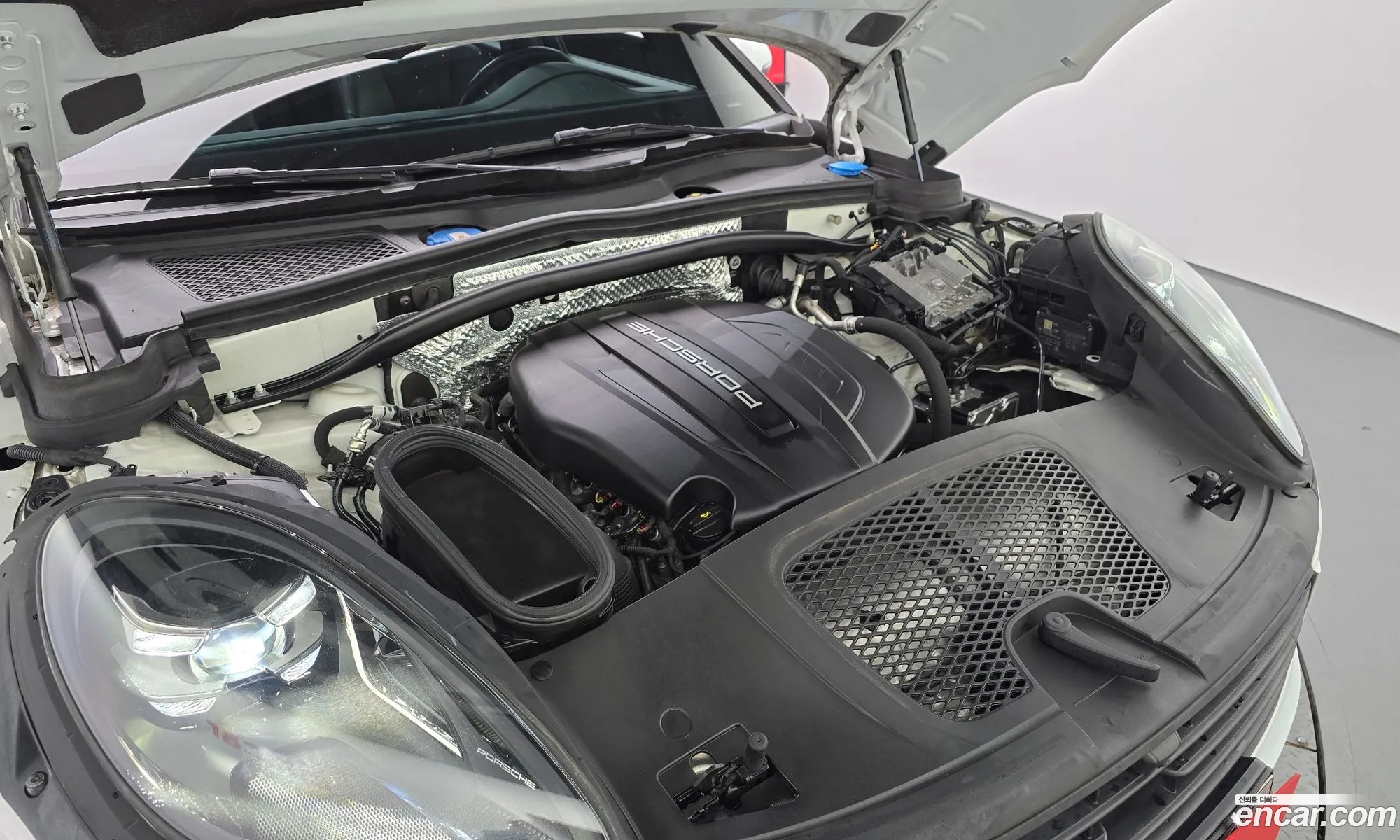 Porsche Macan 2019 WP1AA2958KLB18955 — 13