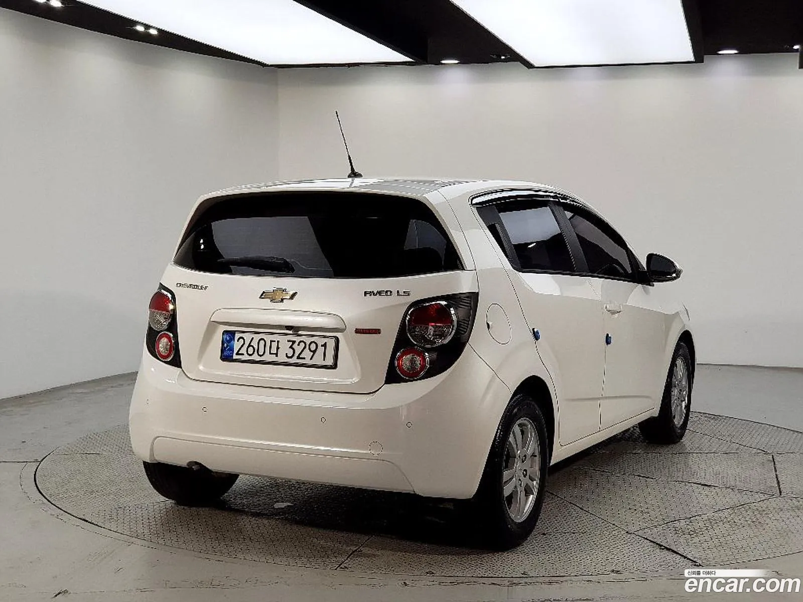 Chevrolet (GM Daewoo) Aveo Hatchback 2015 — 12