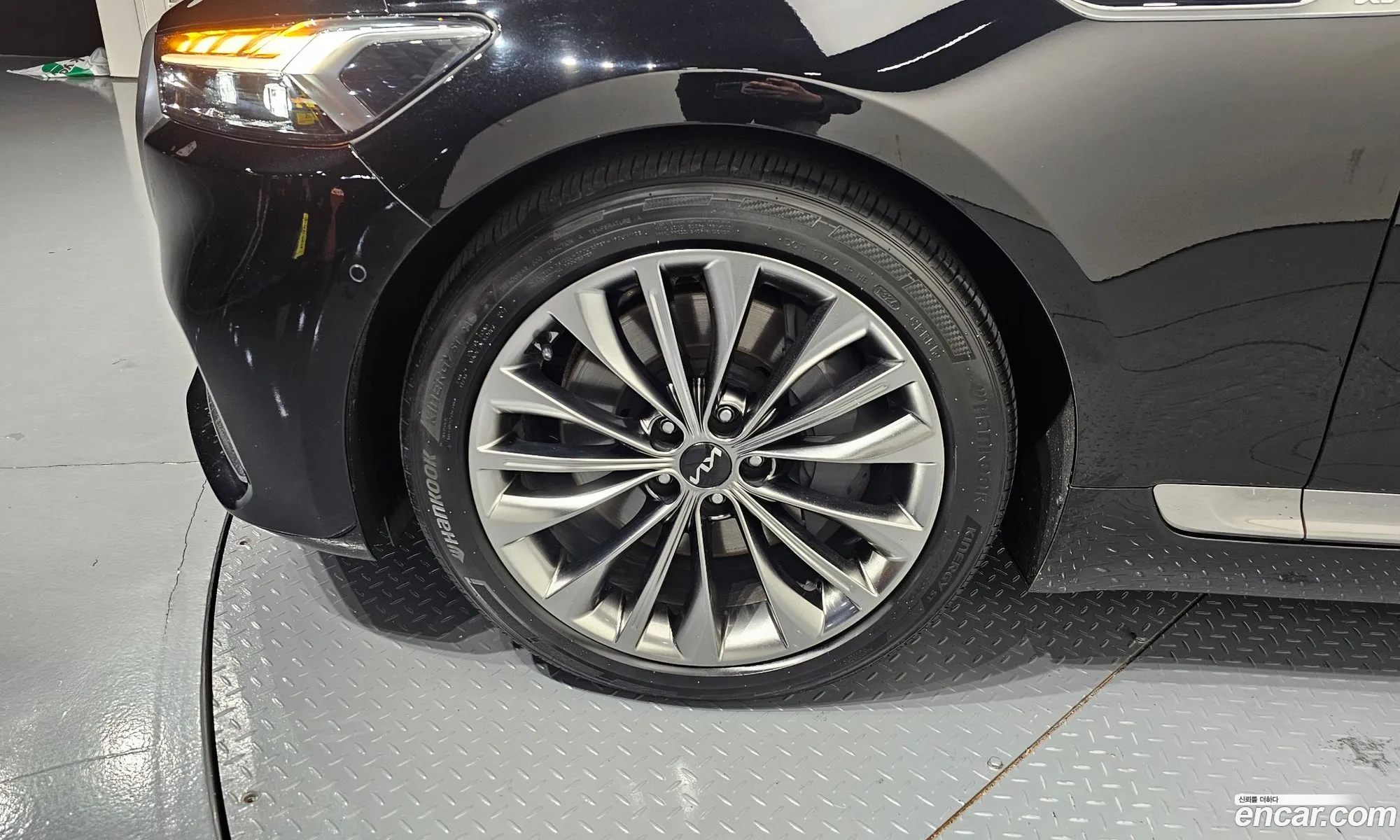 Kia K9 2023 — 6