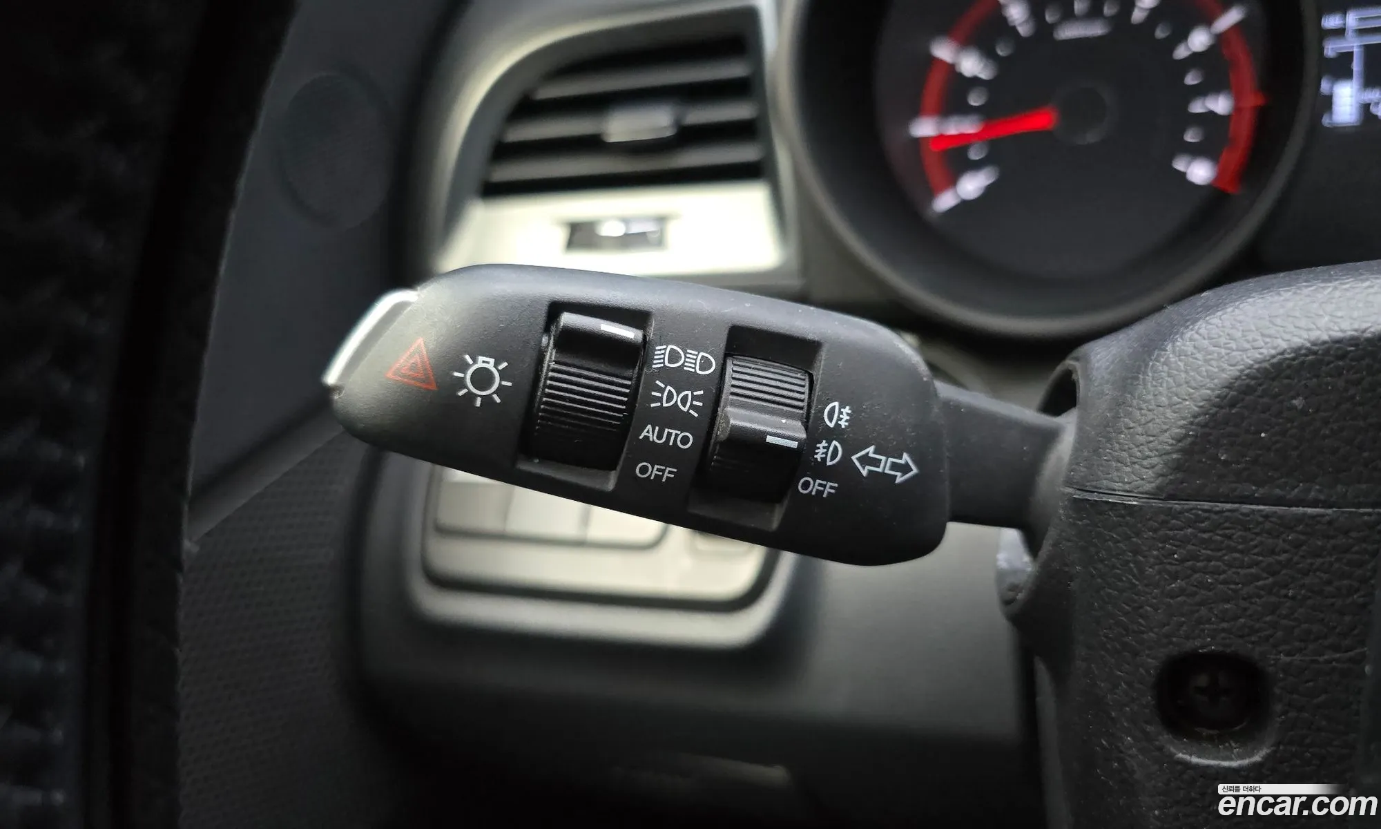 KG Mobility (SsangYong) Tivoli Armour 2018 — 7