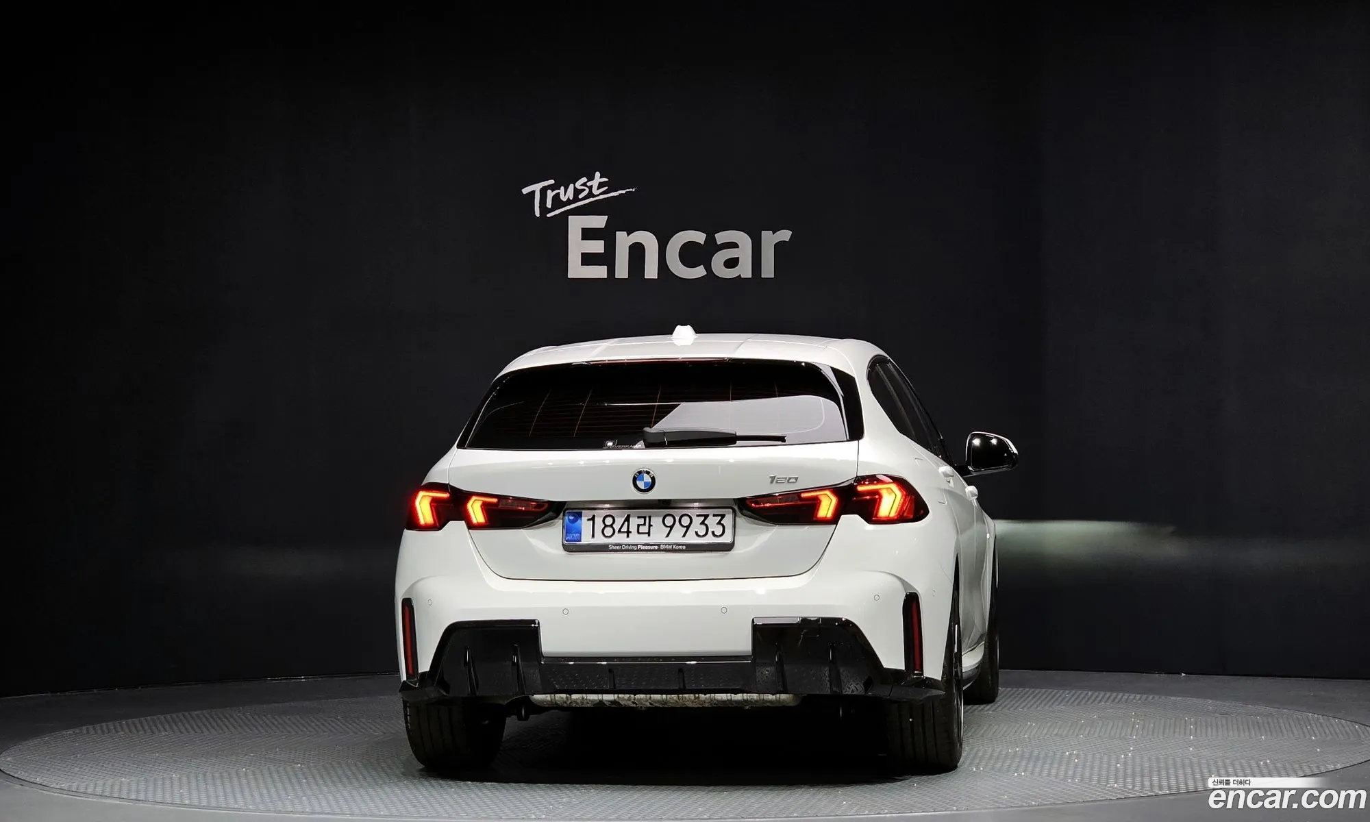 BMW 1 Series 2025 — 18