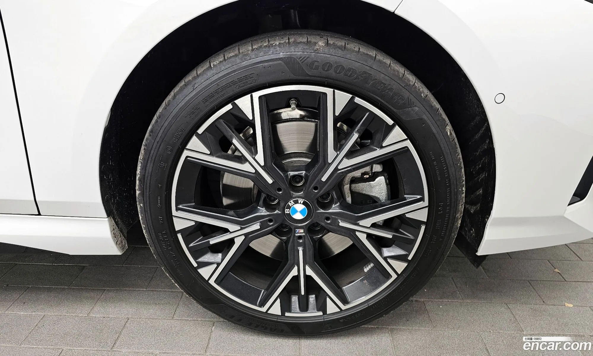 BMW 1 Series 2025 — 14