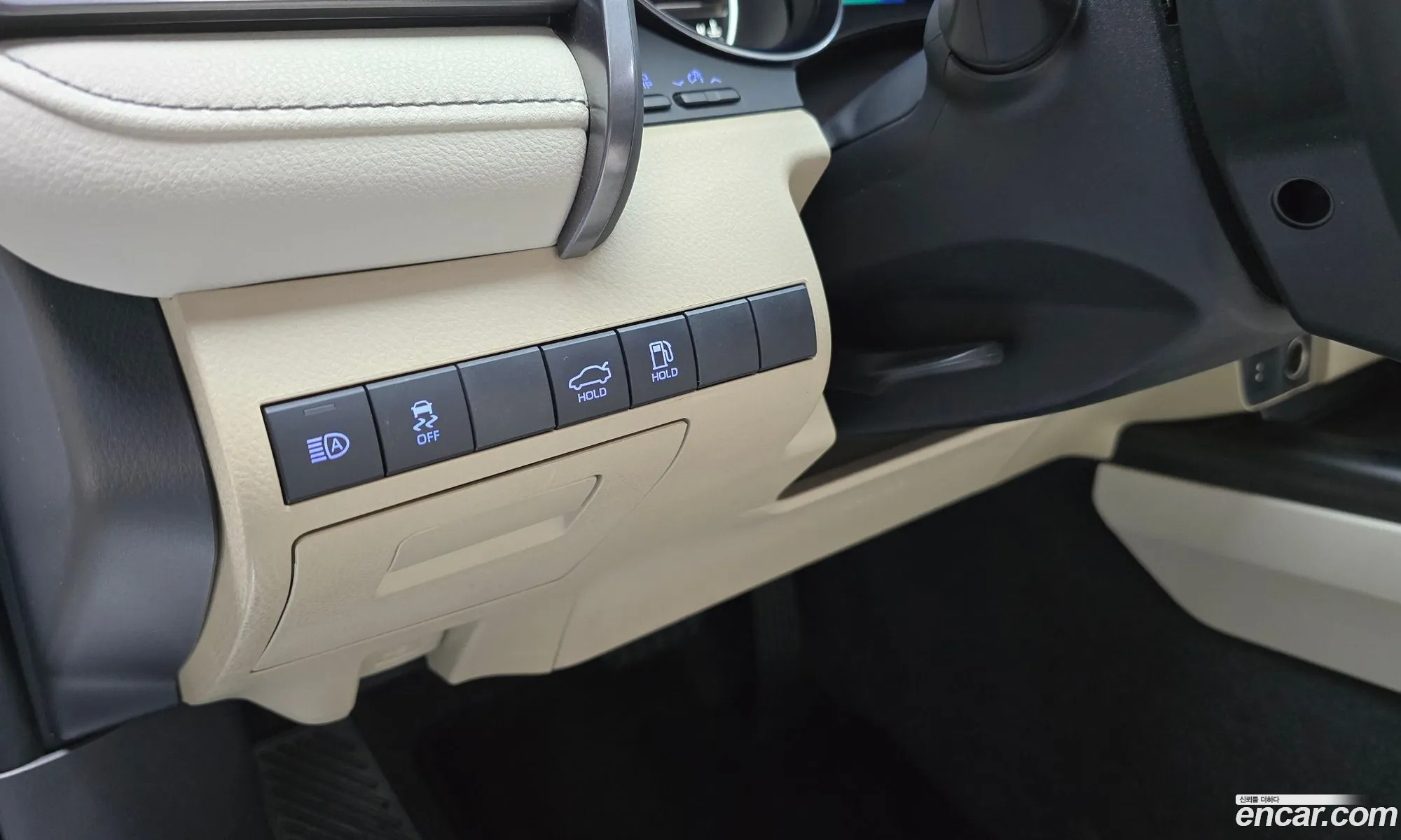 Toyota Camry 2023 — 15