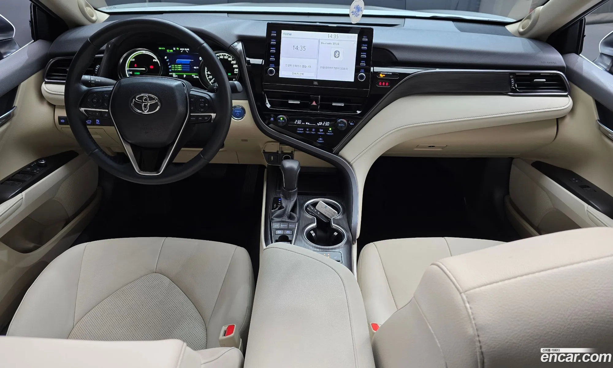 Toyota Camry 2023 — 5