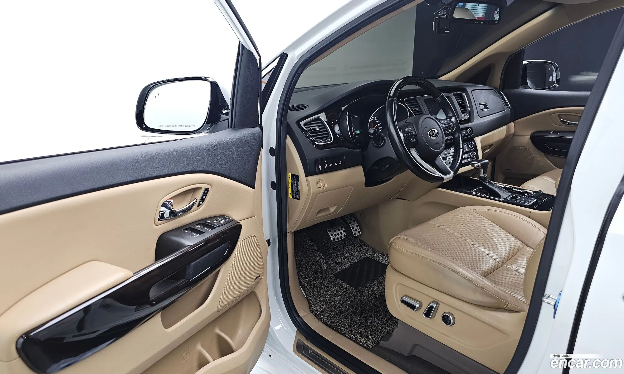 Kia Carnival 2018 — 6