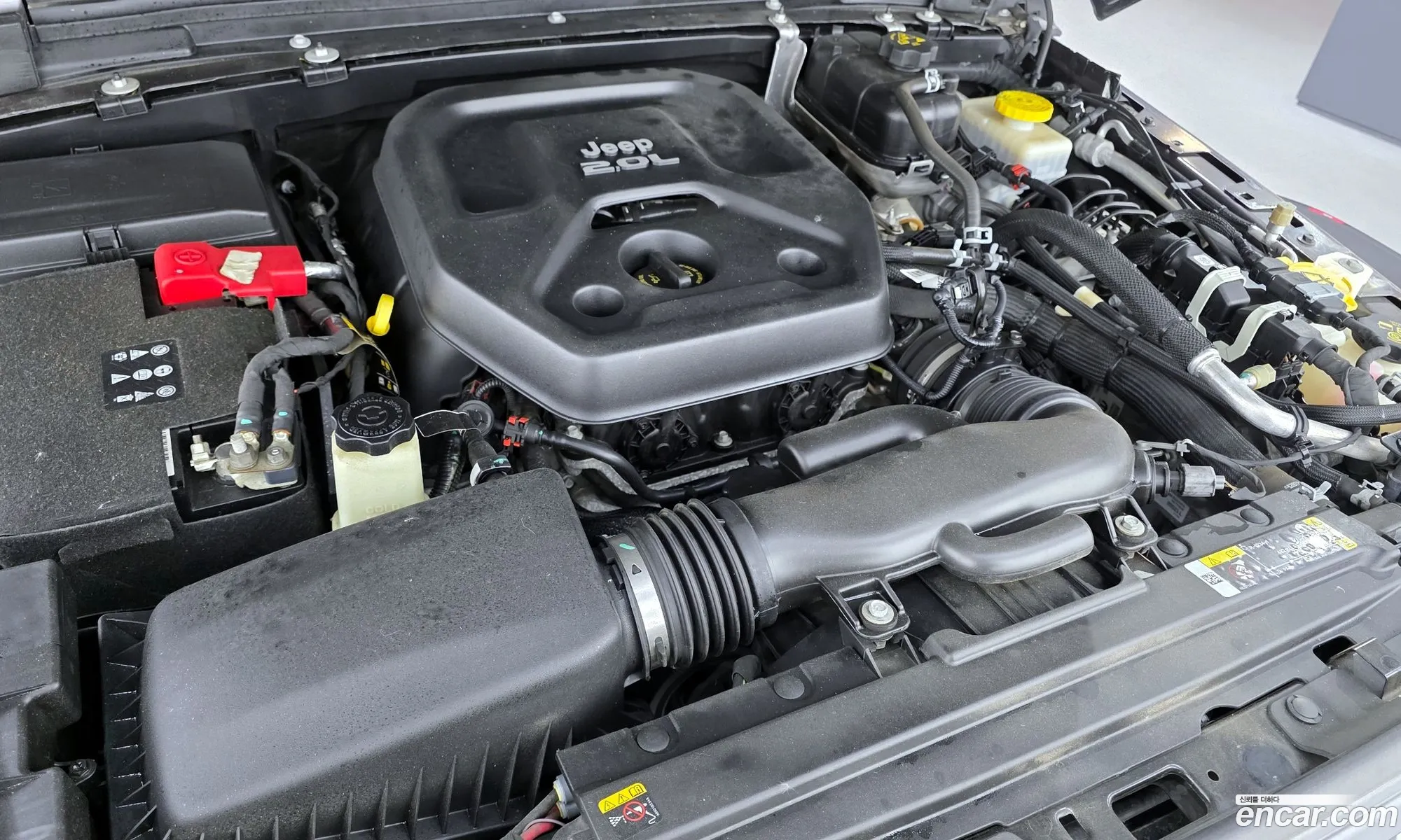 Jeep Wrangler 2021 — 15