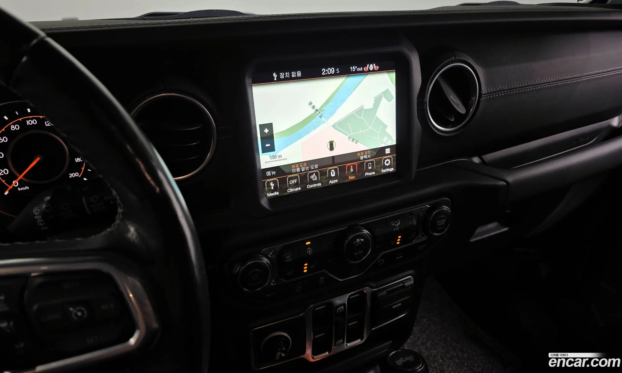 Jeep Wrangler 2021 — 12