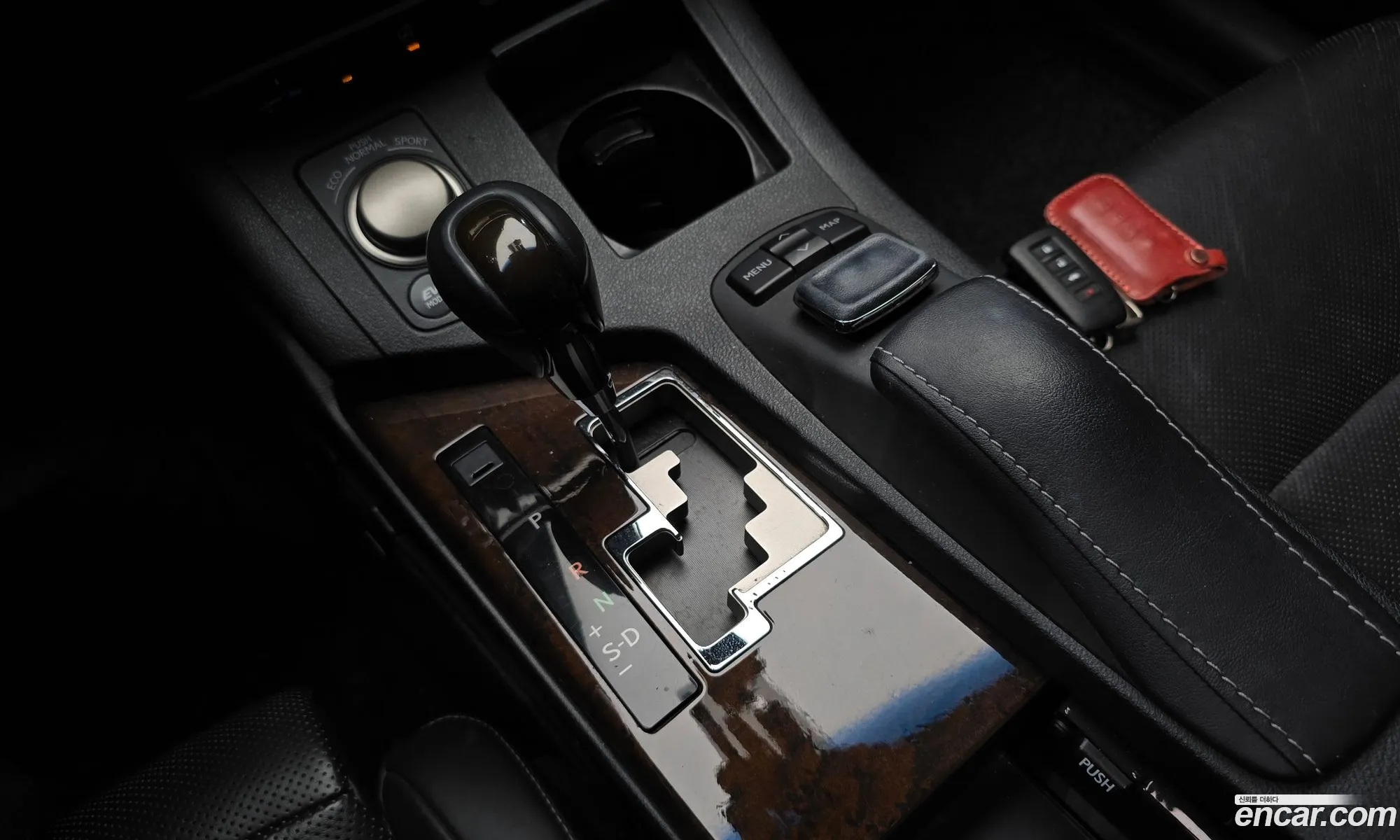 Lexus ES300h 2015 — 9