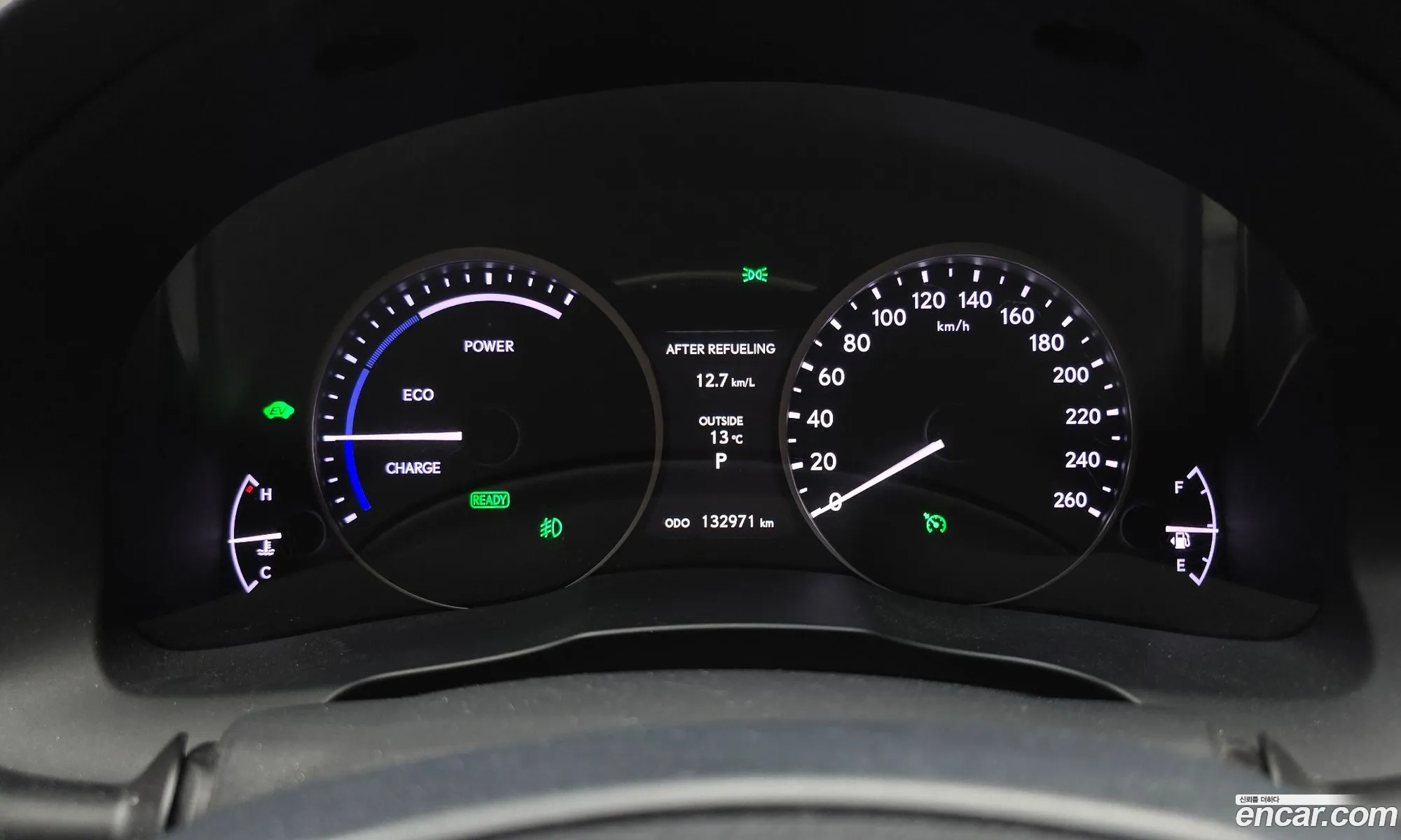 Lexus ES300h 2015 — 16