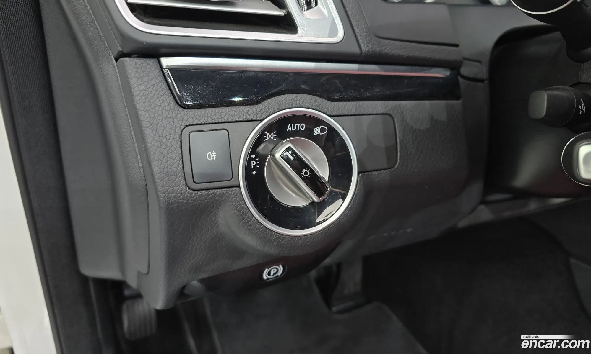Mercedes-Benz E-Class W212 2015 WDDKK3EF4FF303490 — 5
