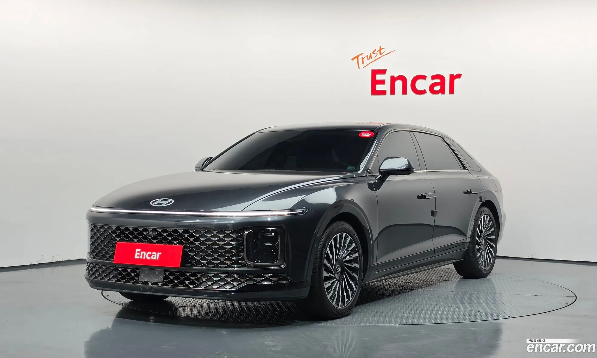 Hyundai Grandeur Hybrid 2024 — 3