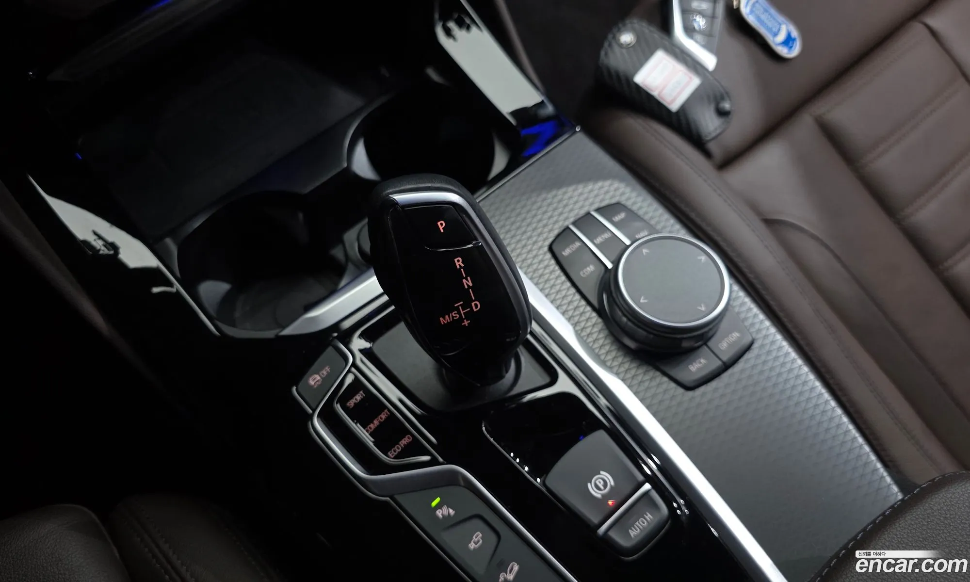 BMW X4 2020 WBA2V9104L9D32536 — 16