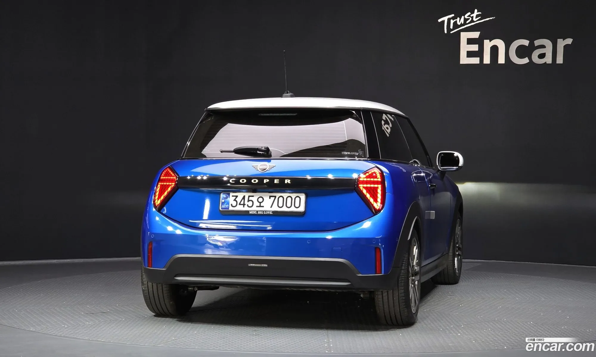 Mini Cooper C 2024 WMW81GD07S2W41931 — 2