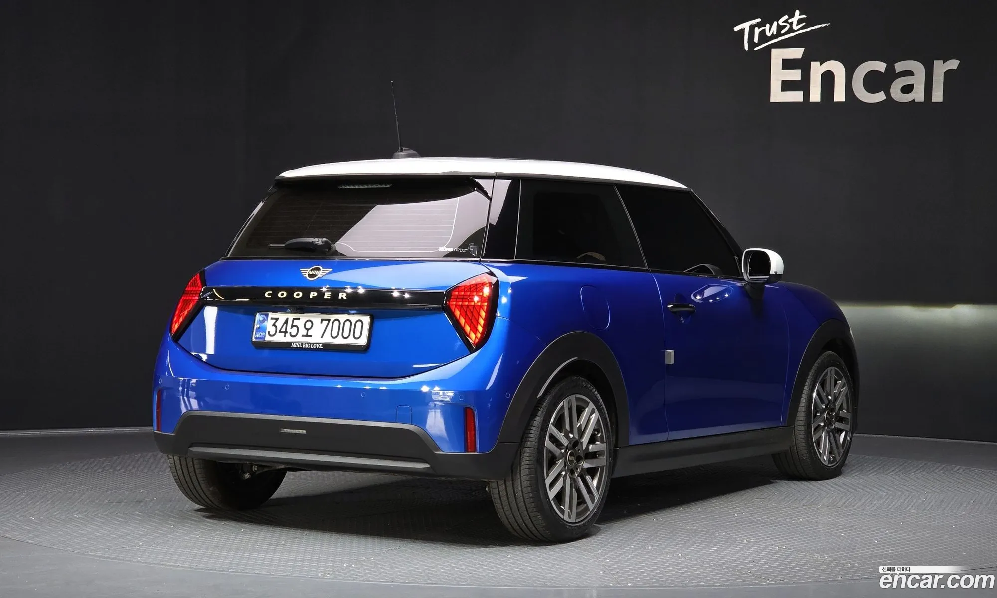 Mini Cooper C 2024 WMW81GD07S2W41931 — 8