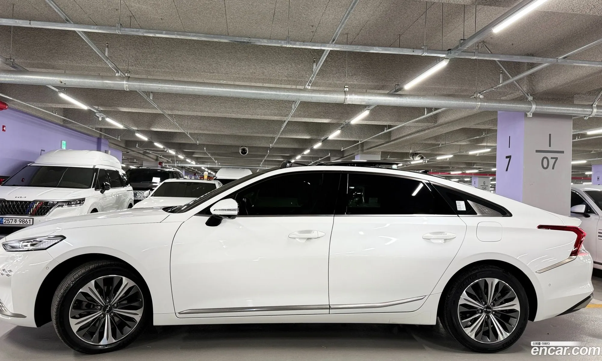 Kia K8 Hybrid 2022 — 13