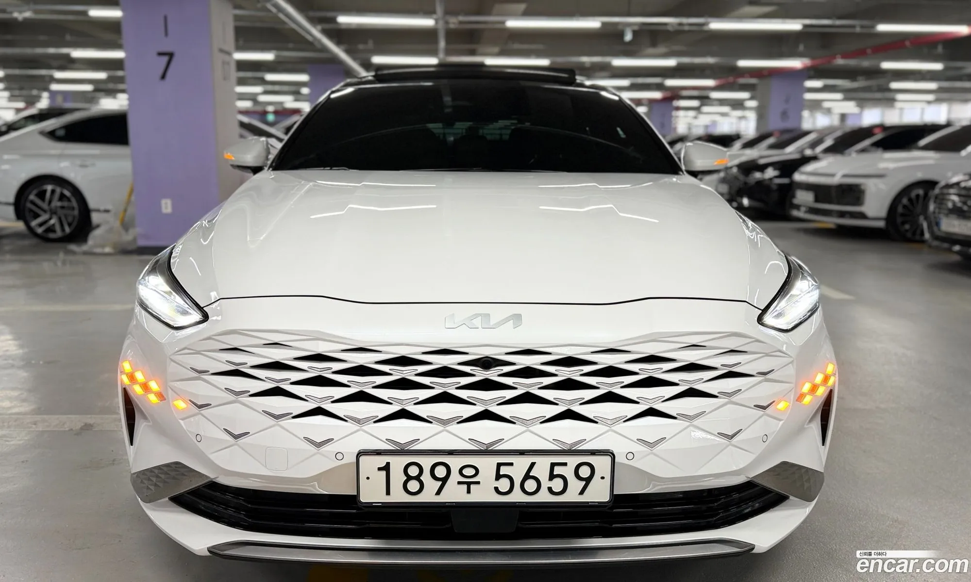 Kia K8 Hybrid 2022 — 4
