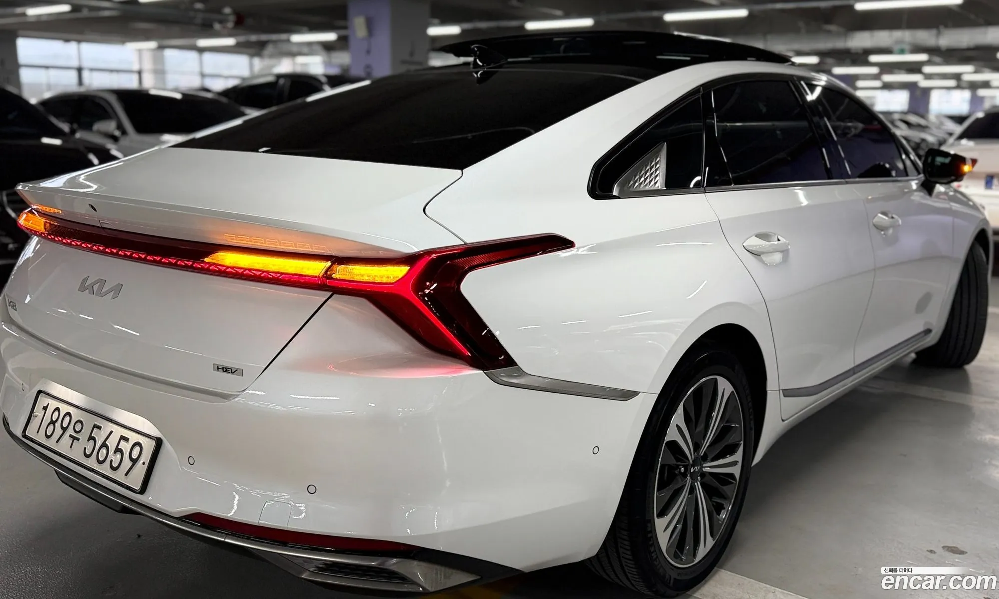 Kia K8 Hybrid 2022 — 19