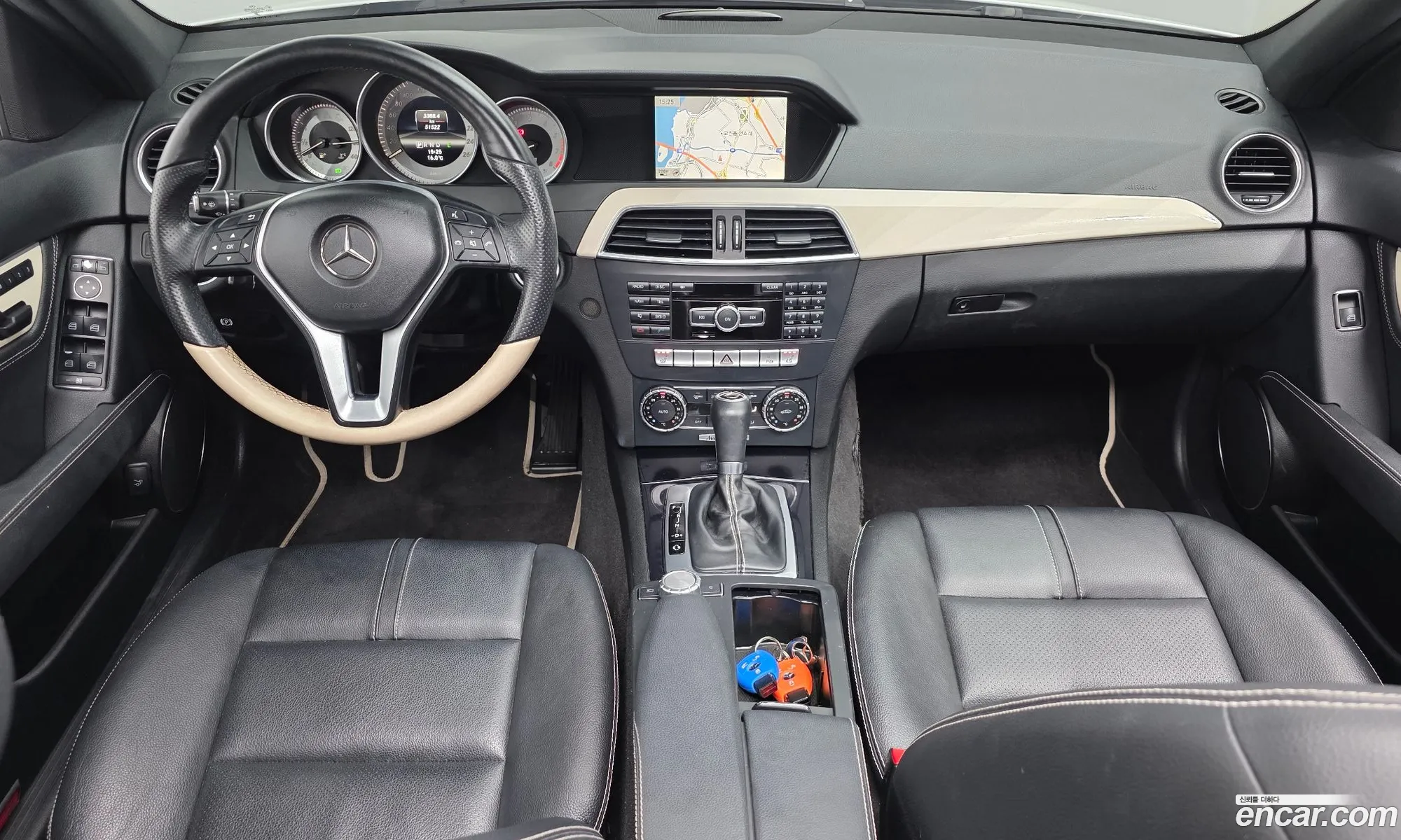 Mercedes-Benz C-Class W204 2013 WDDGF4JB7DA859886 — 17