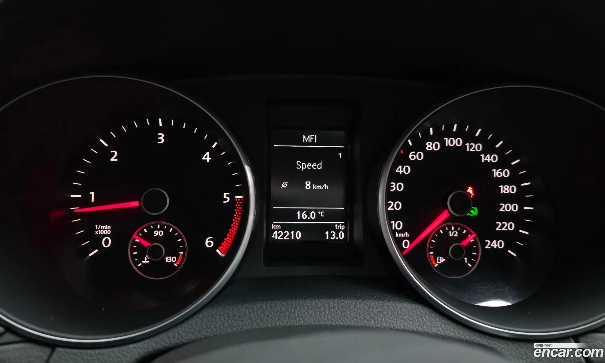 Volkswagen Golf 6th Gen 2011 — 16