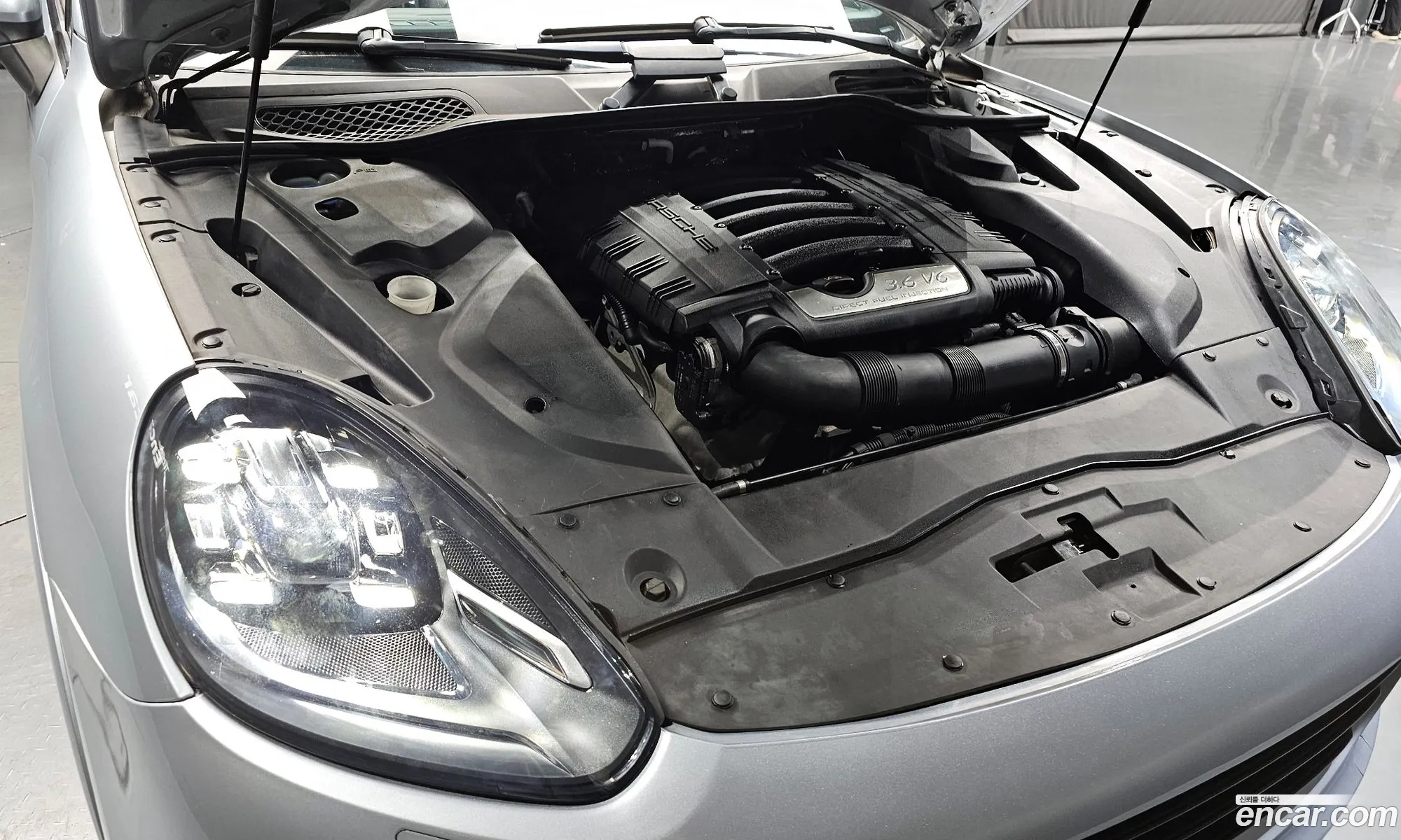 Porsche Cayenne 2017 WP1AA2A21HKA85507 — 19