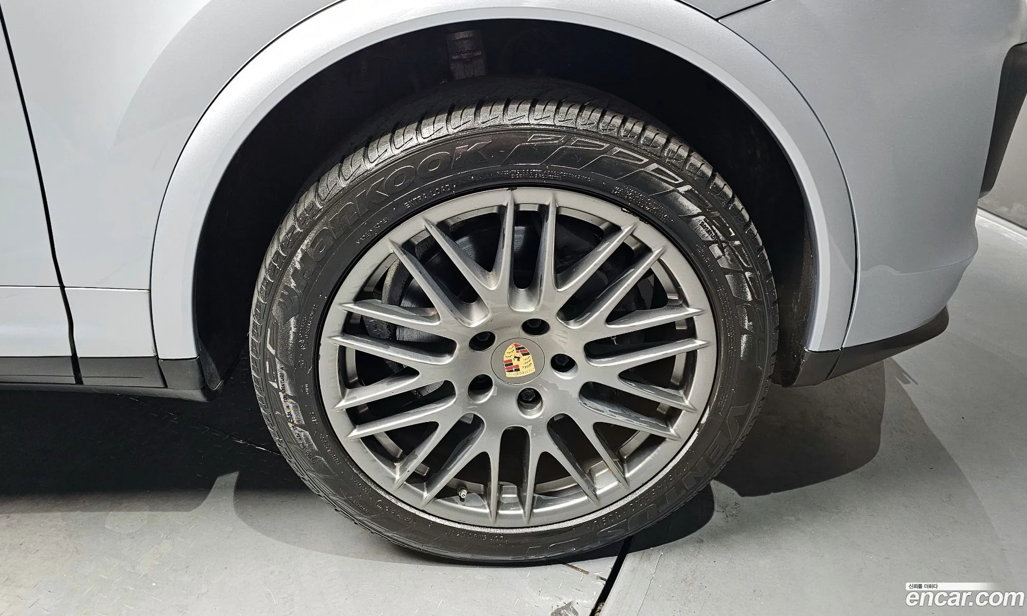 Porsche Cayenne 2017 WP1AA2A21HKA85507 — 16