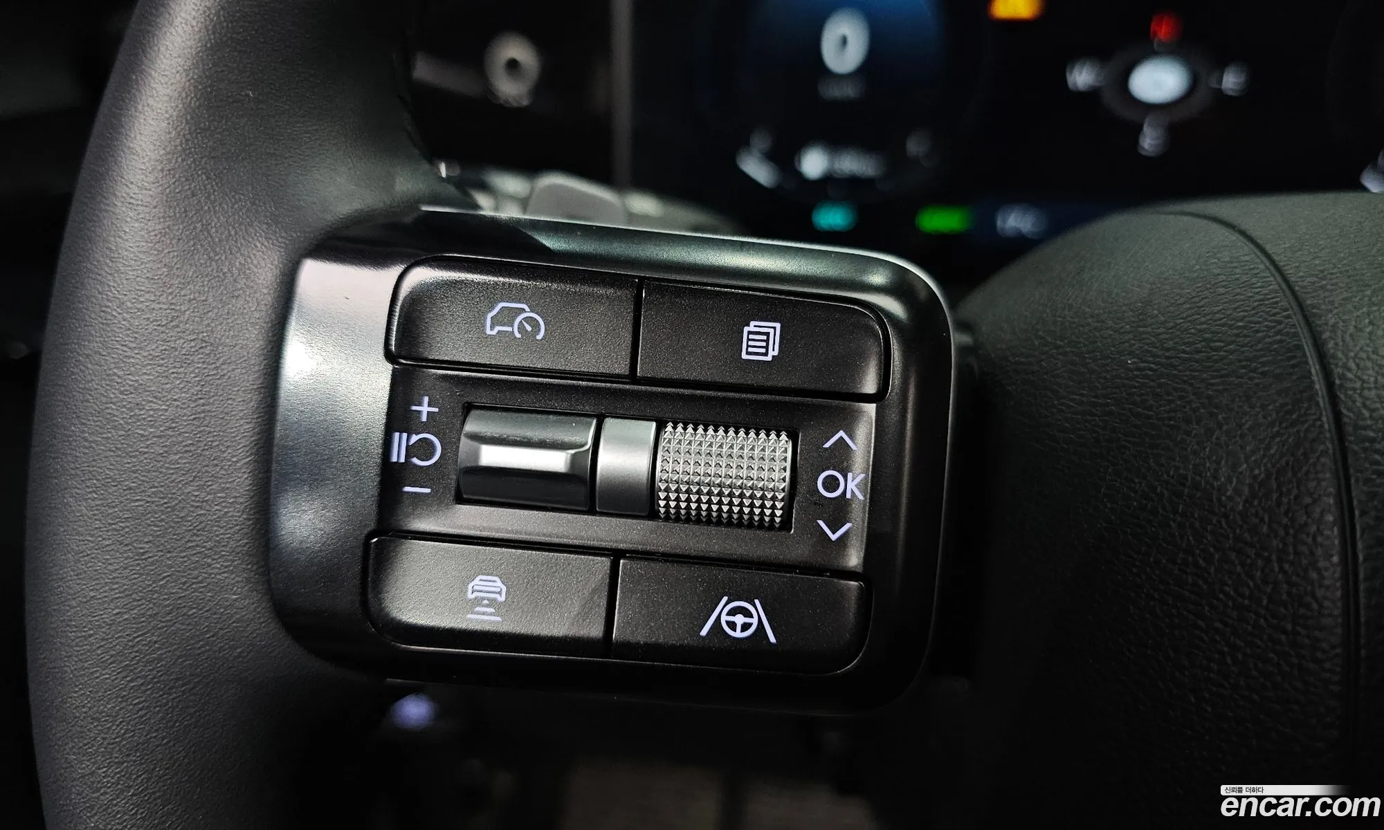 Hyundai Grandeur Hybrid 2023 — 14