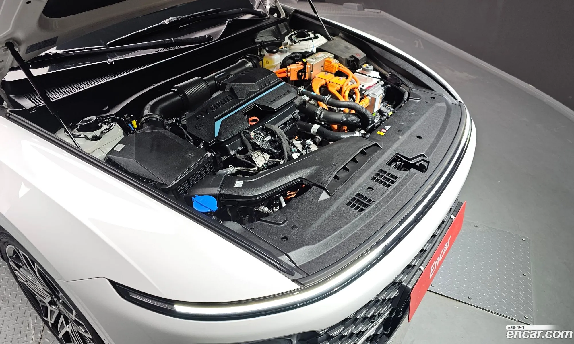 Hyundai Grandeur Hybrid 2023 — 13