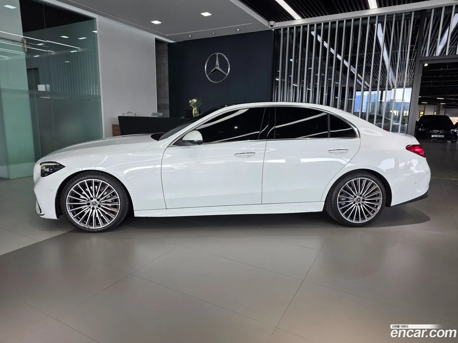 Mercedes-Benz C-Class W206 2023 — 13