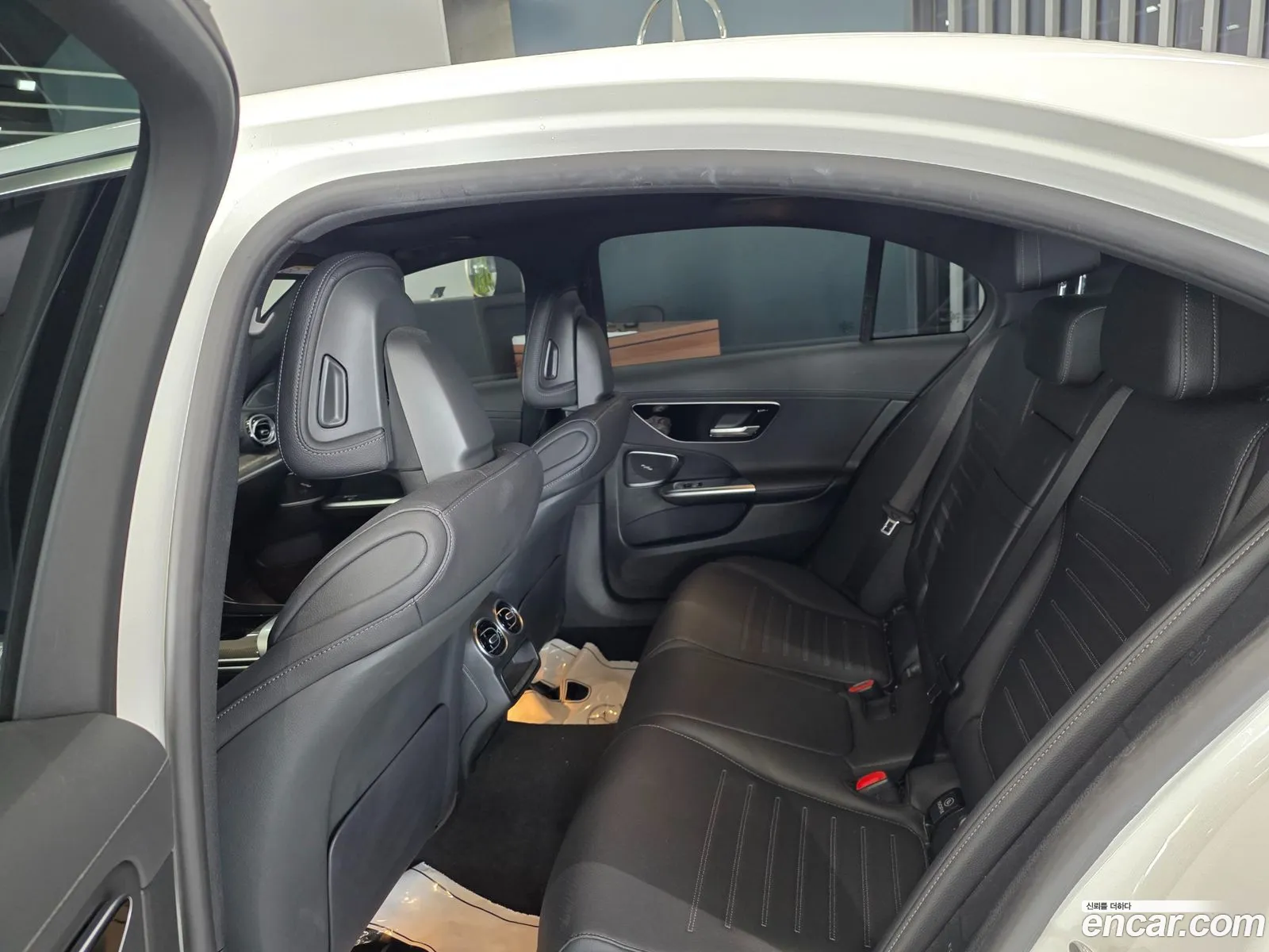 Mercedes-Benz C-Class W206 2023 — 4