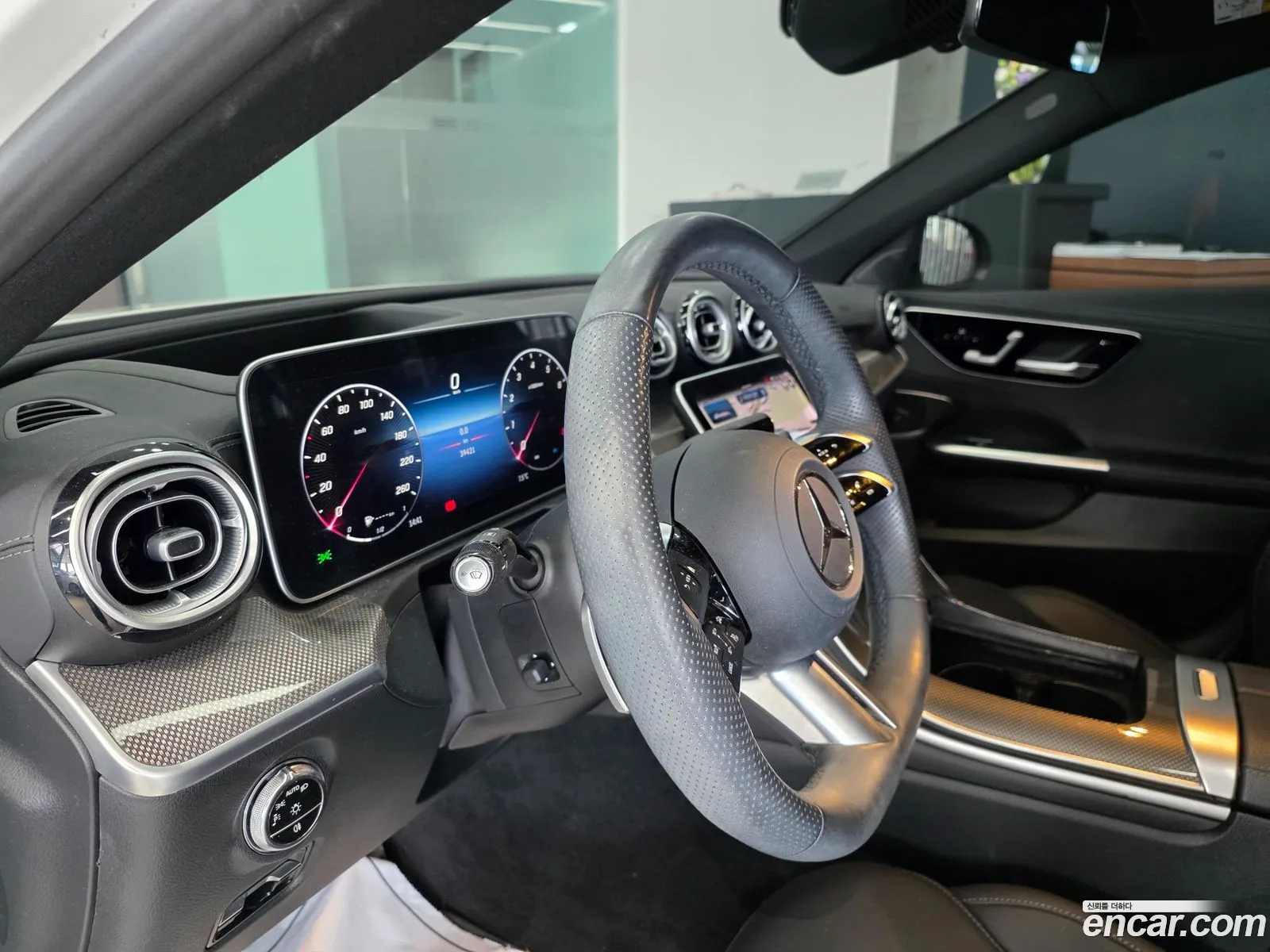 Mercedes-Benz C-Class W206 2023 — 10