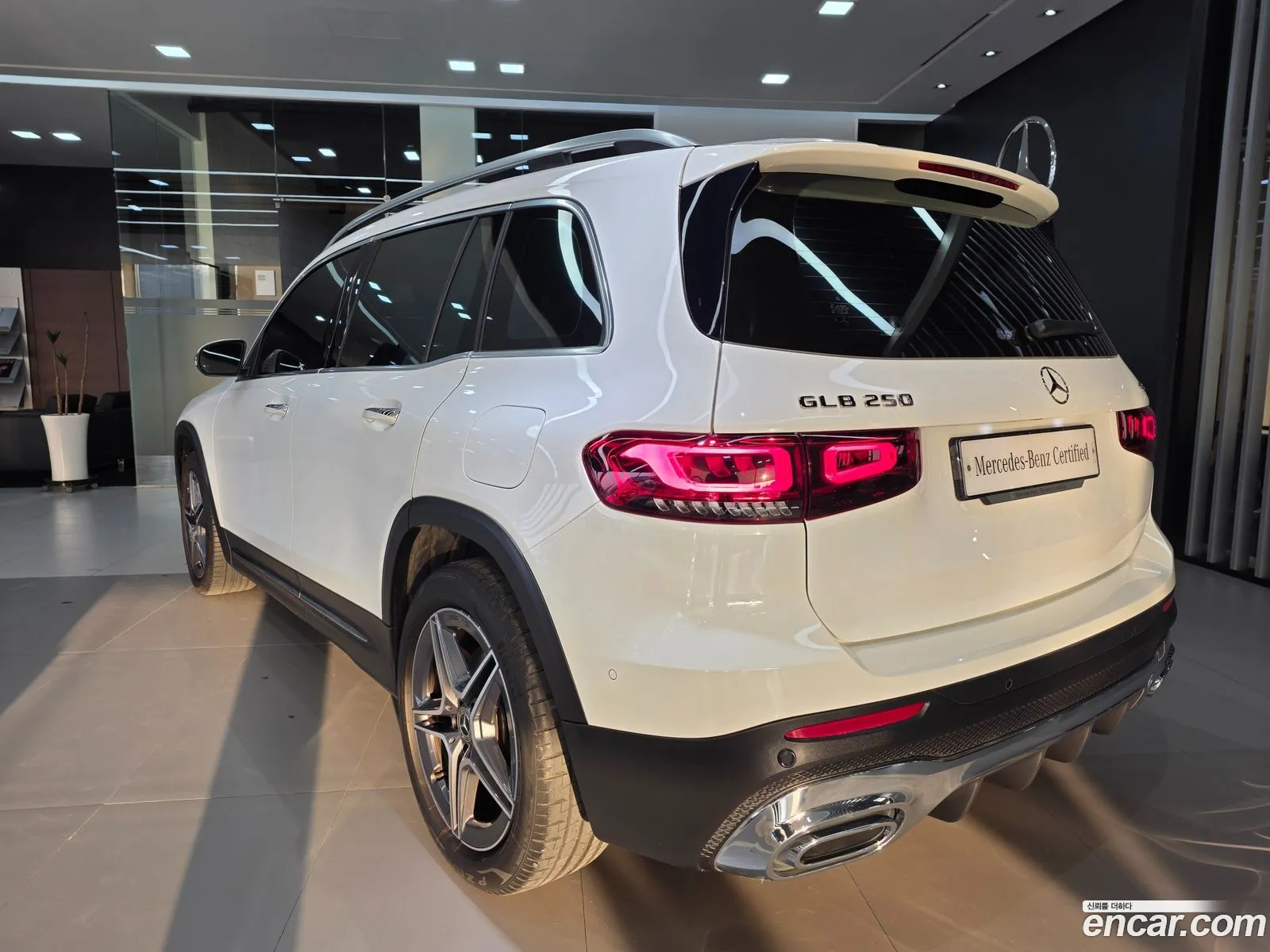 Mercedes-Benz GLB-Class X247 2022 — 15