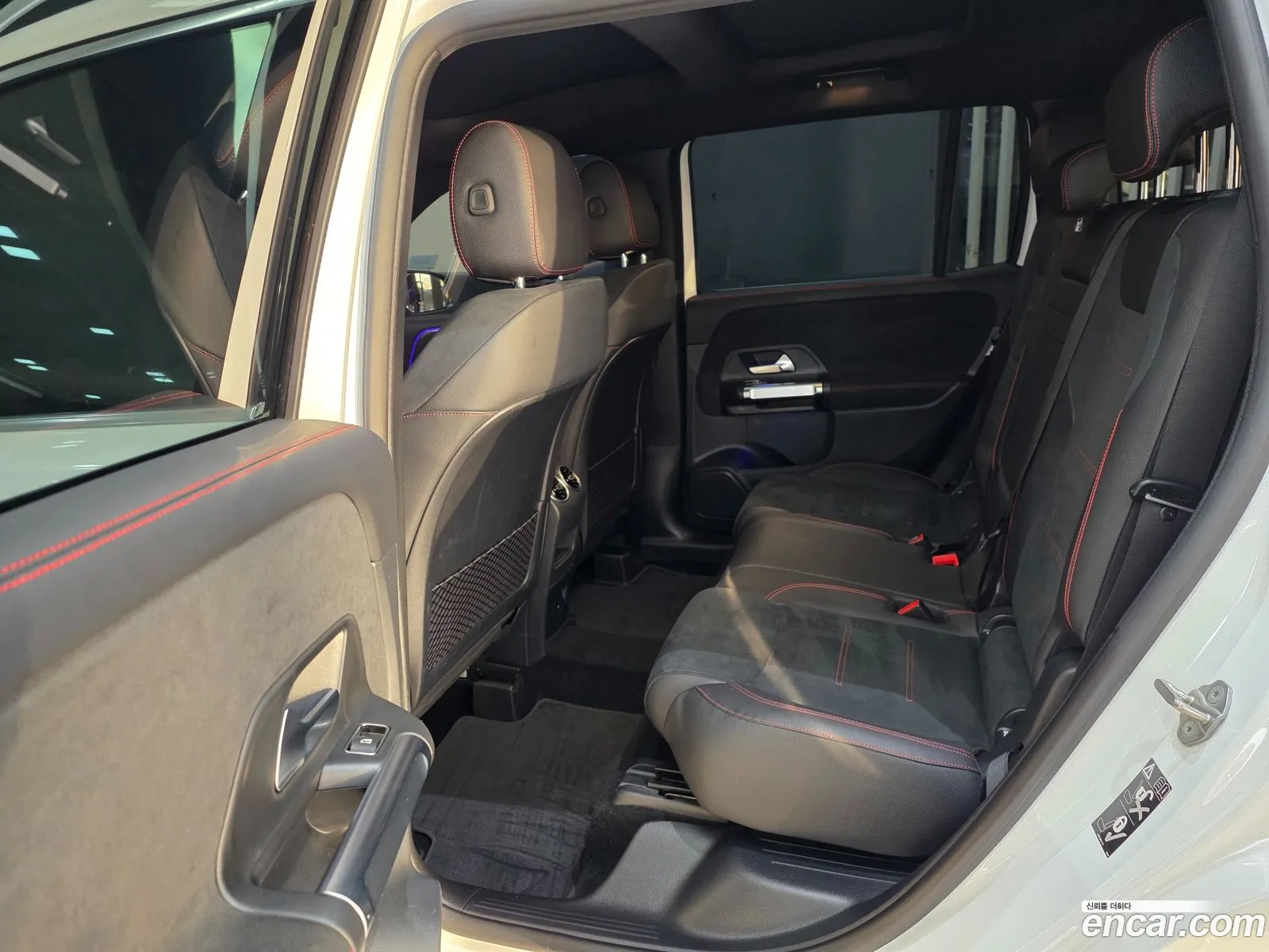 Mercedes-Benz GLB-Class X247 2022 — 9