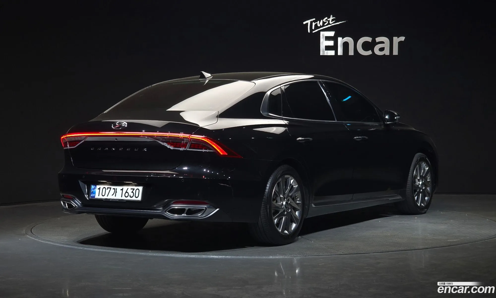 Hyundai Grandeur IG Hybrid 2020 — 17