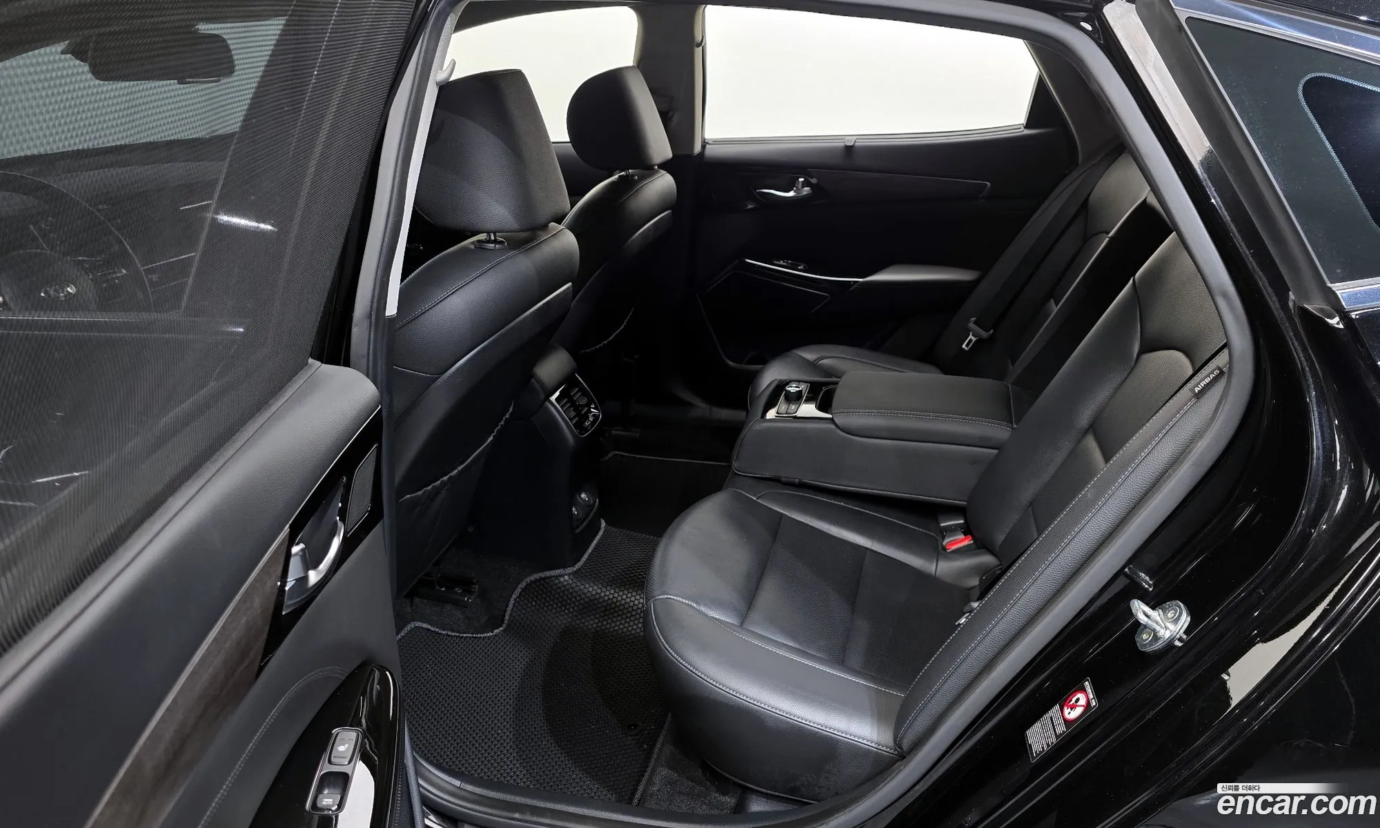 Kia K7 Premier Hybrid 2020 — 7