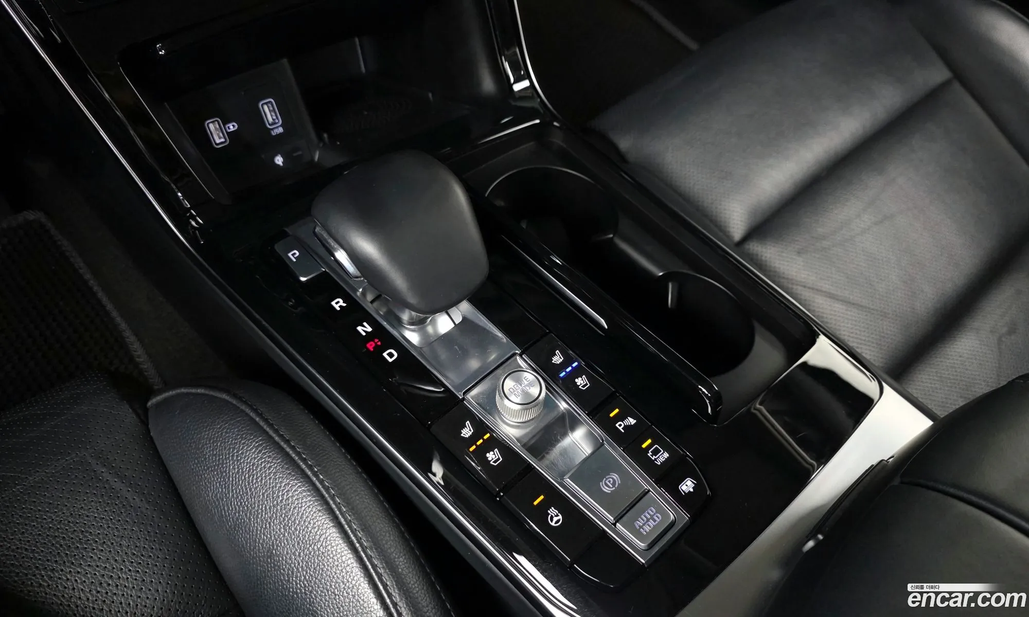 Kia K7 Premier Hybrid 2020 — 9