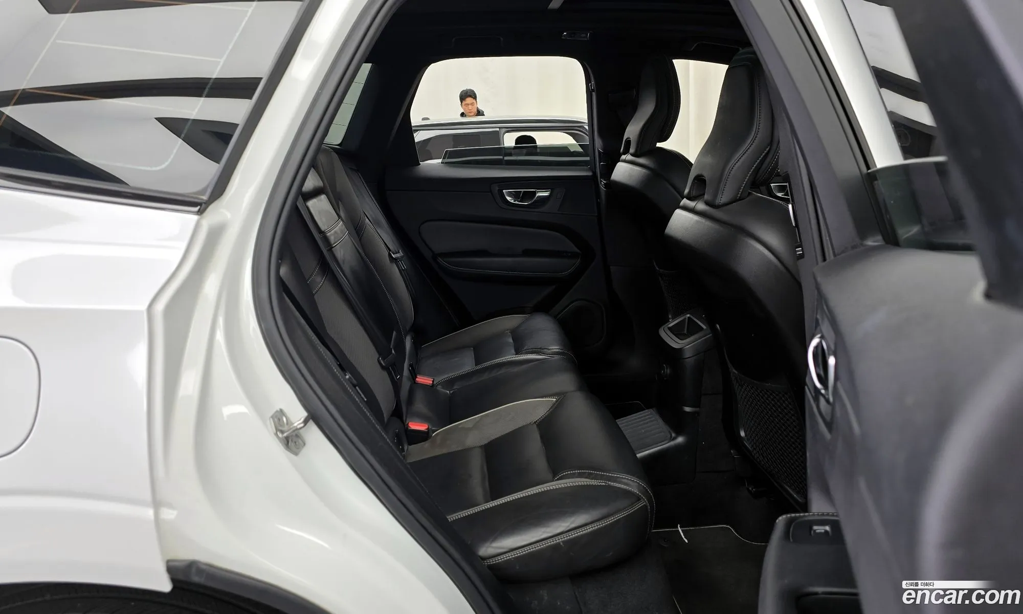 Volvo XC60 2020 — 17