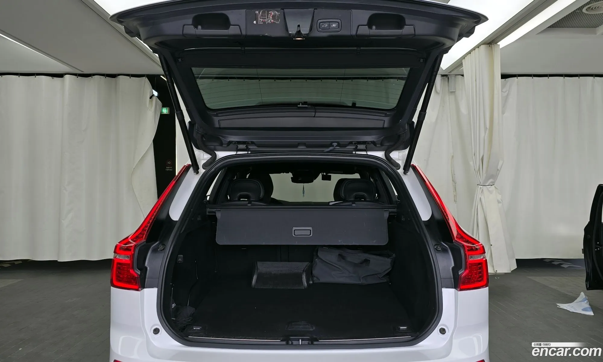 Volvo XC60 2020 — 18