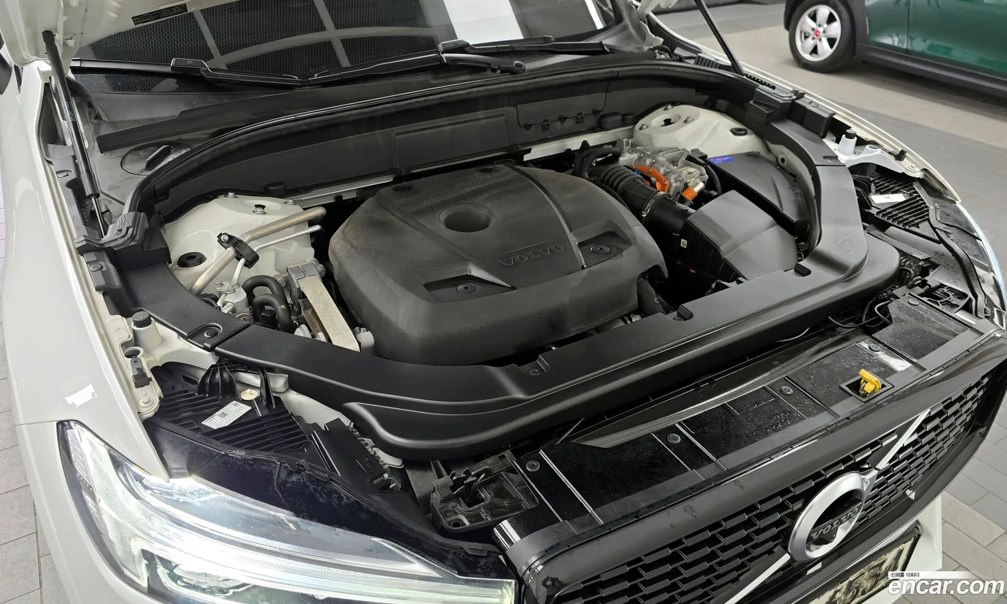 Volvo XC60 2020 — 19